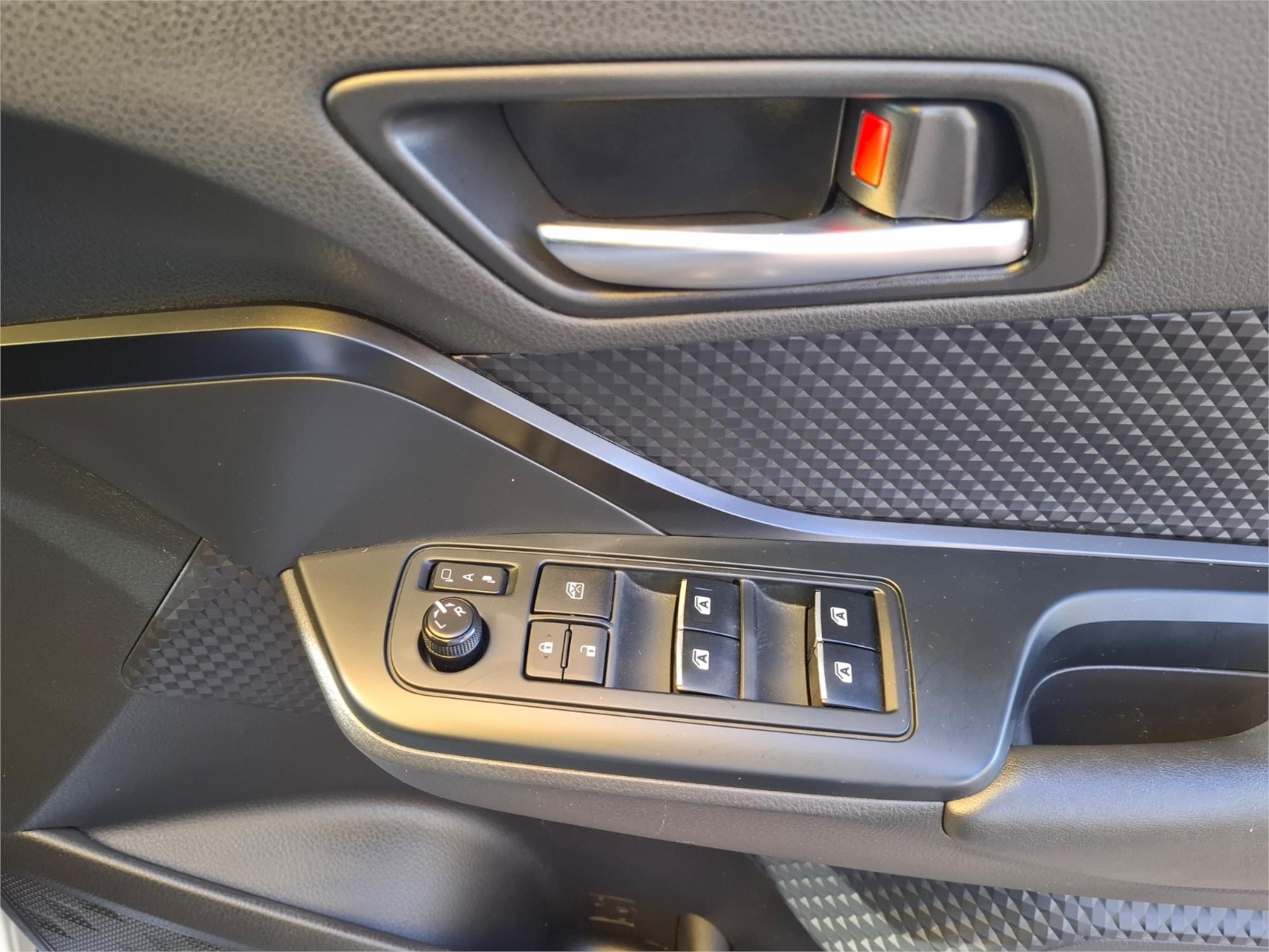 2017 TOYOTA C-HR NGX50R KOBA (AWD) CONTINUOUS VARIABLE 4D WAGON