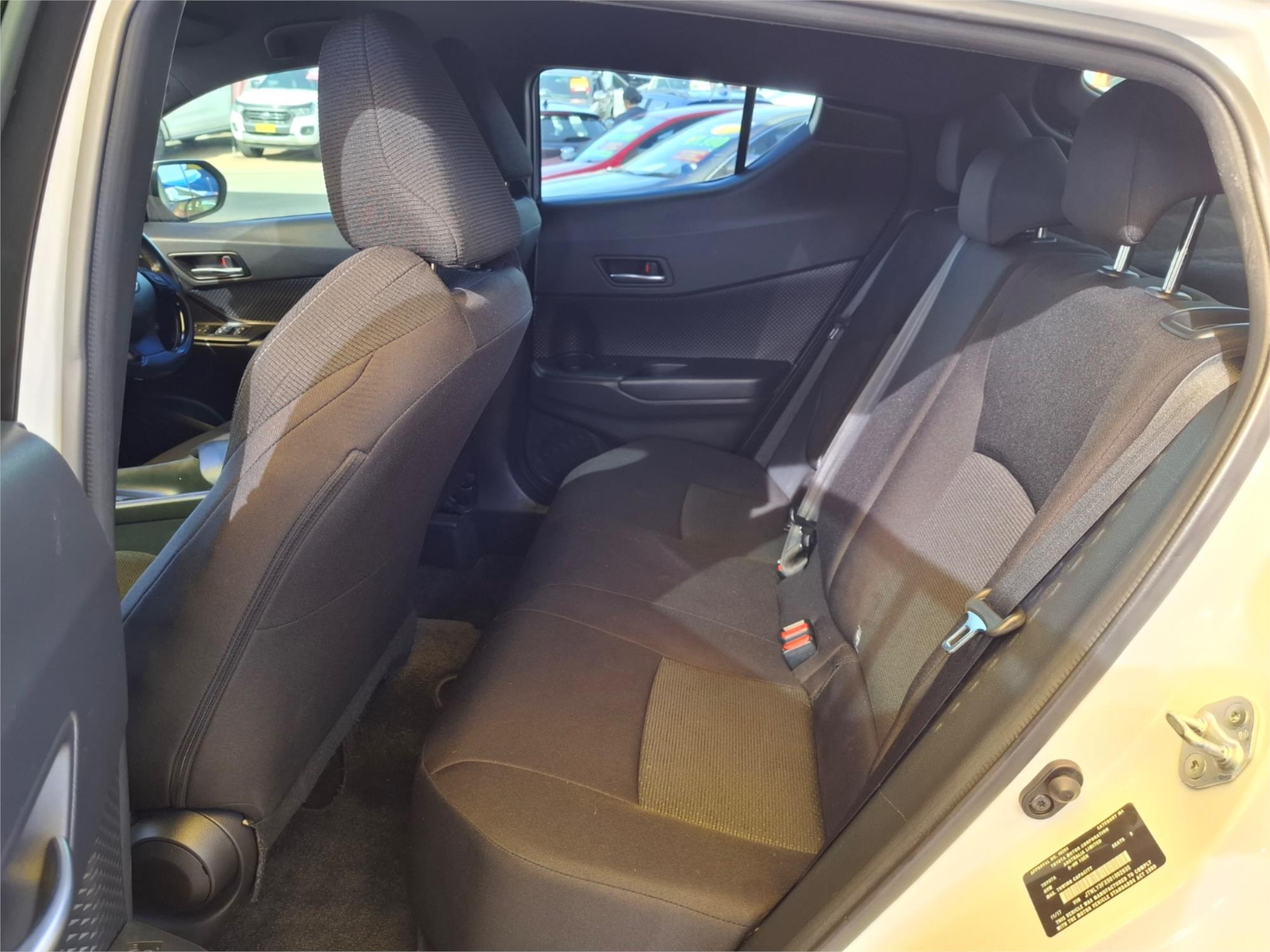 2017 TOYOTA C-HR NGX50R KOBA (AWD) CONTINUOUS VARIABLE 4D WAGON