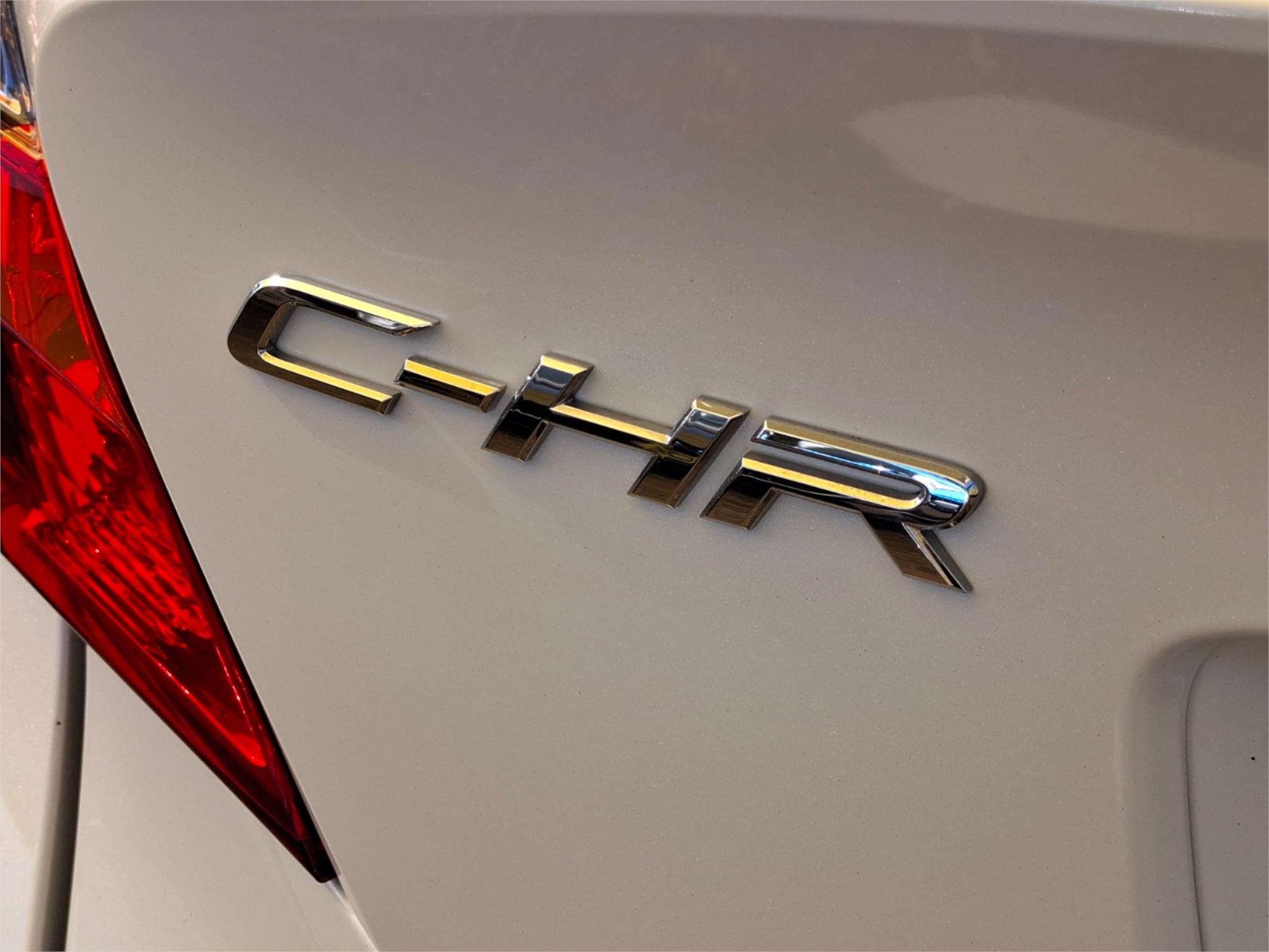 2017 TOYOTA C-HR NGX50R KOBA (AWD) CONTINUOUS VARIABLE 4D WAGON