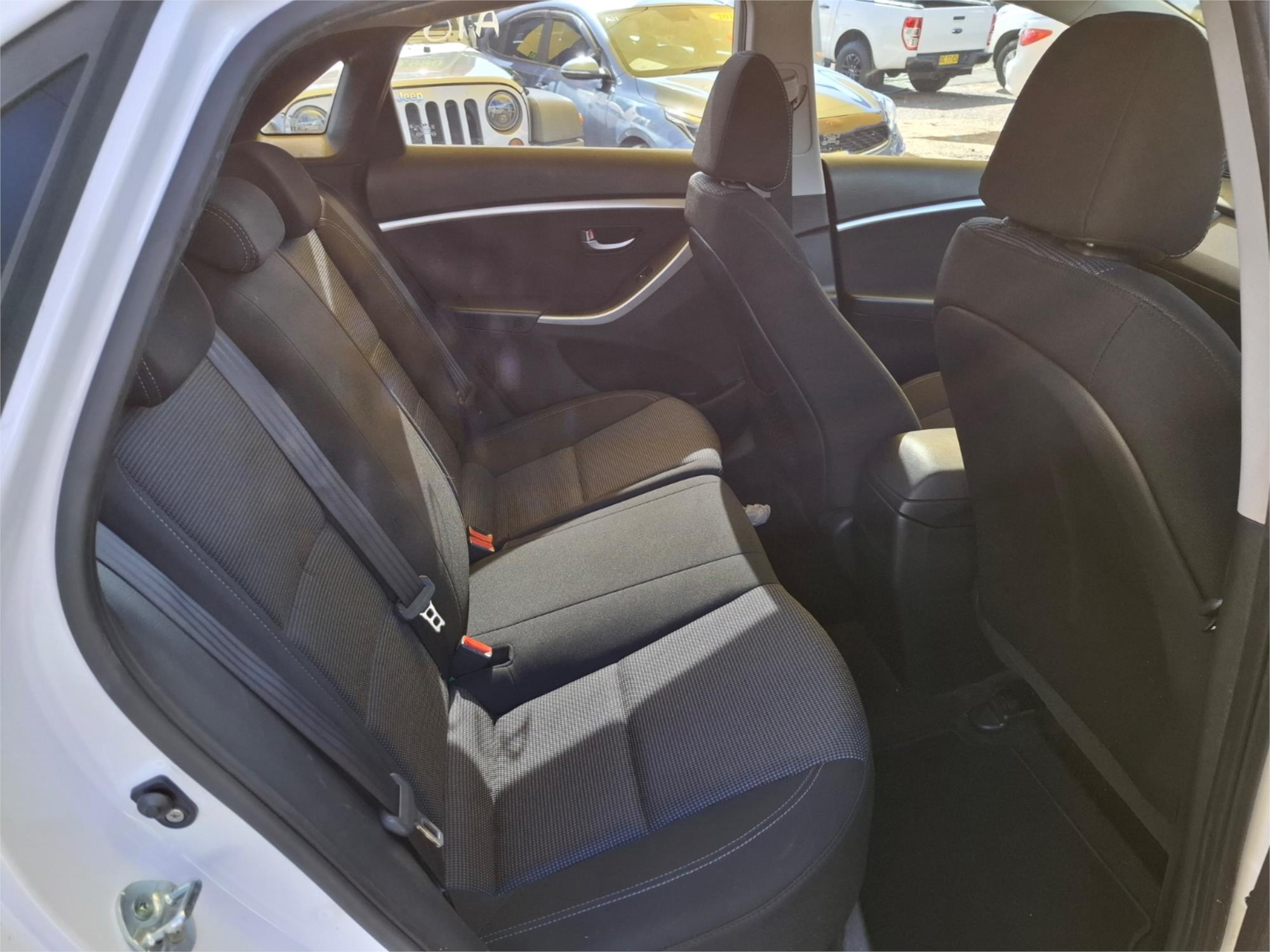 2014 HYUNDAI i30 GD SE 6 SP AUTOMATIC 3D HATCHBACK
