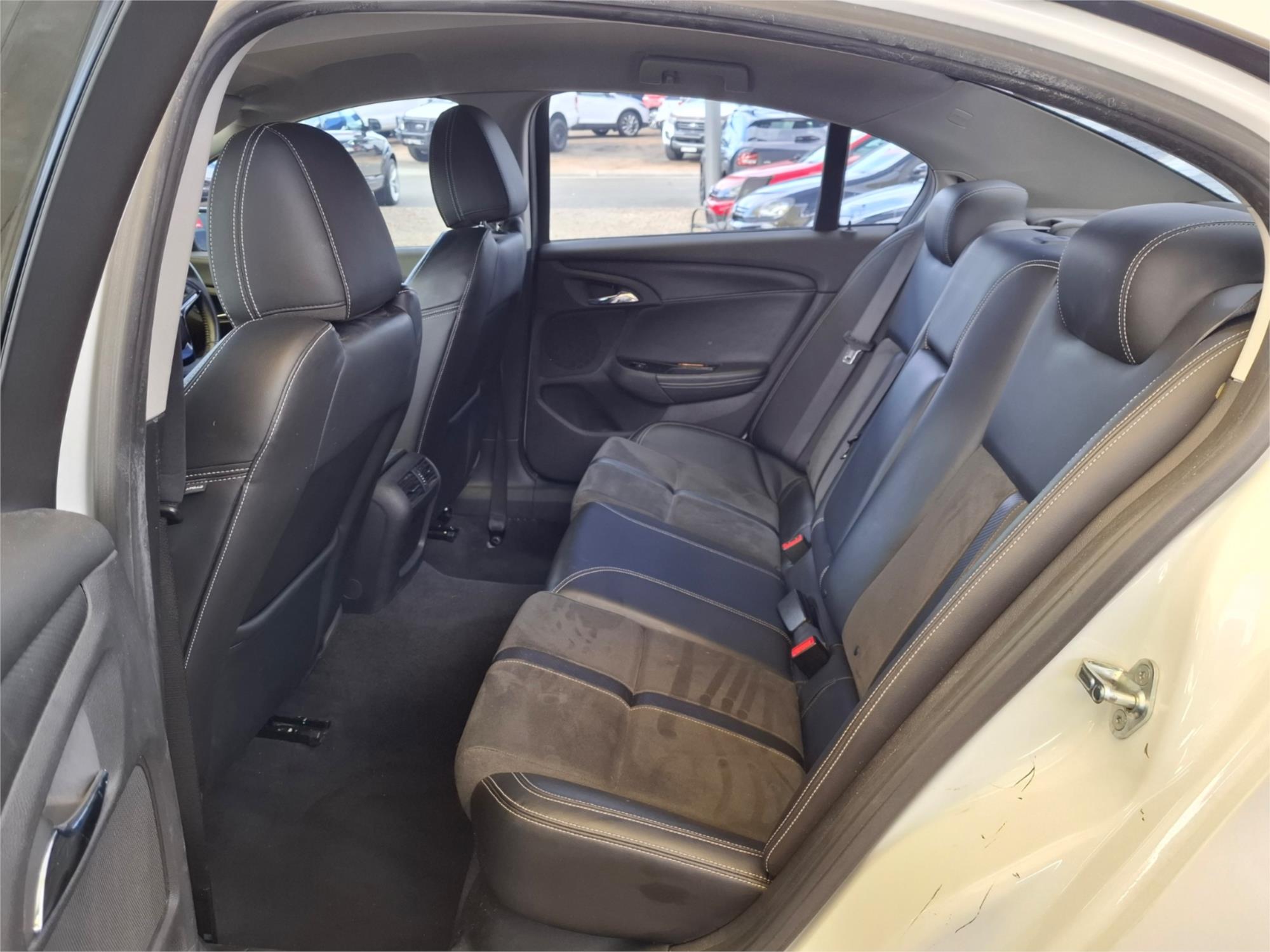 2014 HOLDEN COMMODORE VF MY15 SV6 6 SP AUTOMATIC 4D SEDAN