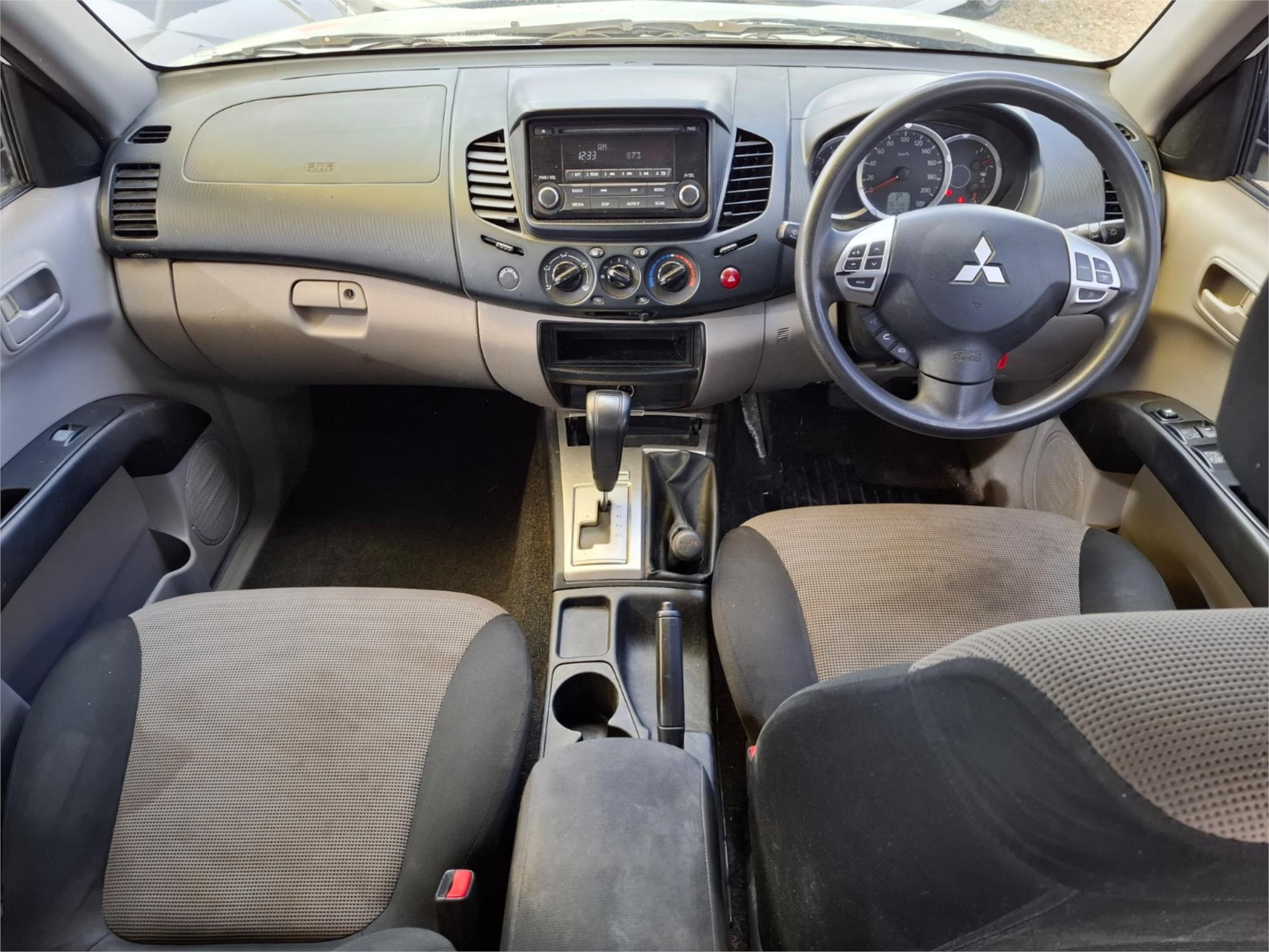 2014 MITSUBISHI TRITON MN MY14 UPDATE GLX (4x4) 4 SP AUTOMATIC 4x4 DOUBLE CAB UTILITY