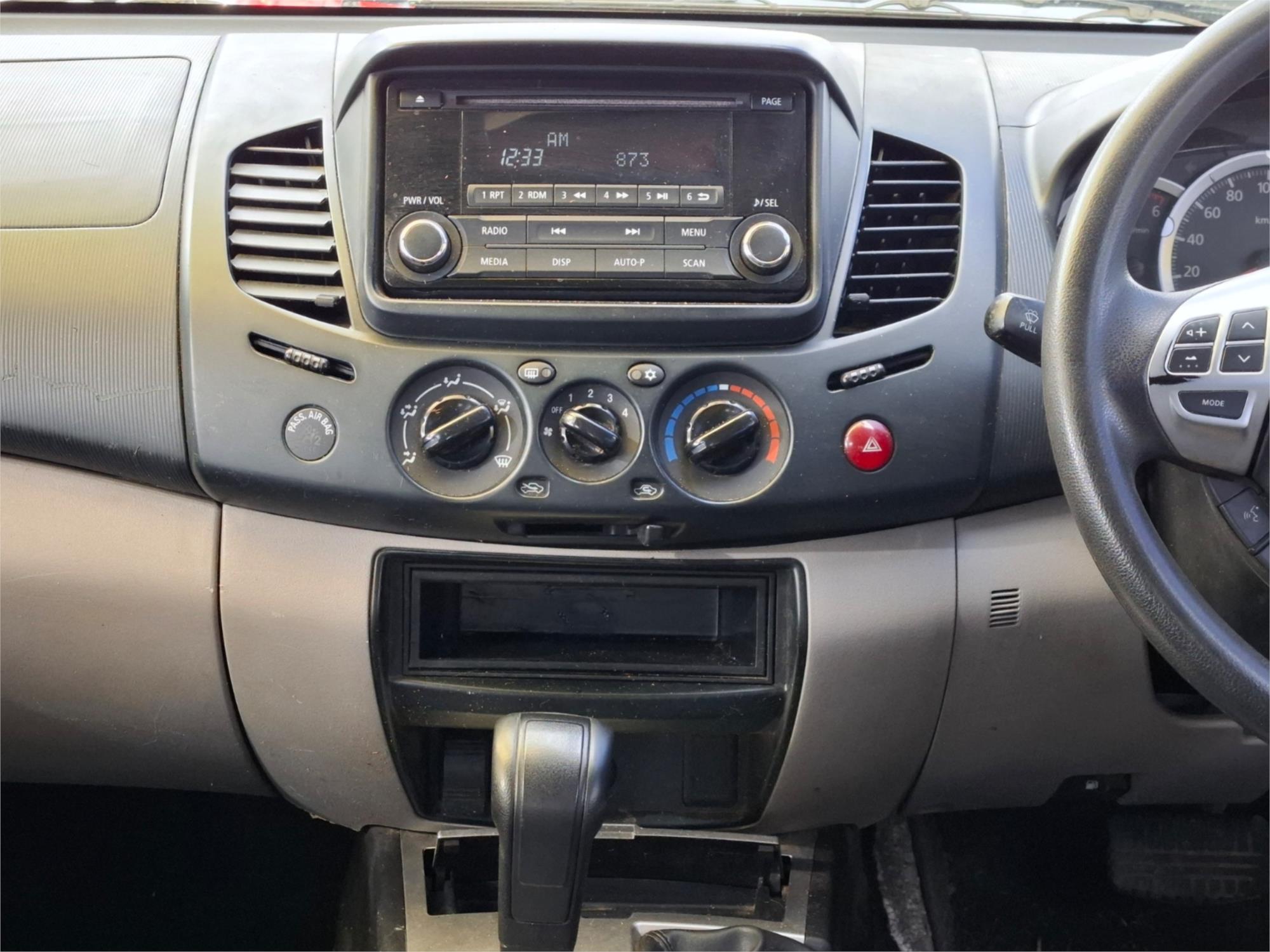 2014 MITSUBISHI TRITON MN MY14 UPDATE GLX (4x4) 4 SP AUTOMATIC 4x4 DOUBLE CAB UTILITY