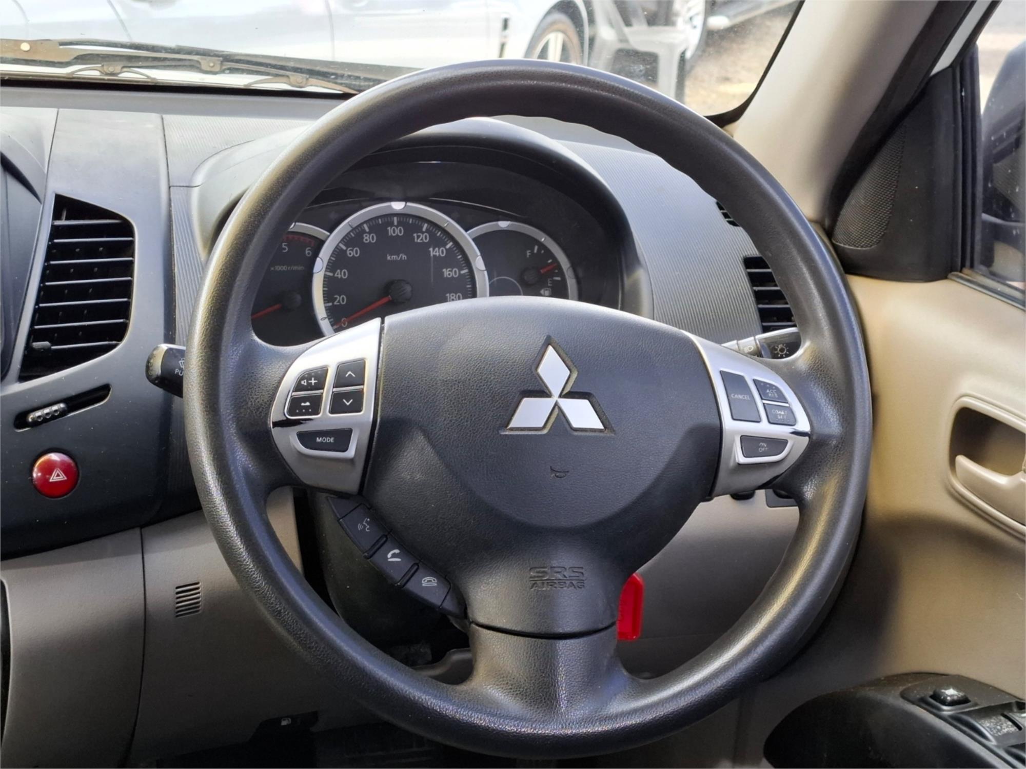 2014 MITSUBISHI TRITON MN MY14 UPDATE GLX (4x4) 4 SP AUTOMATIC 4x4 DOUBLE CAB UTILITY