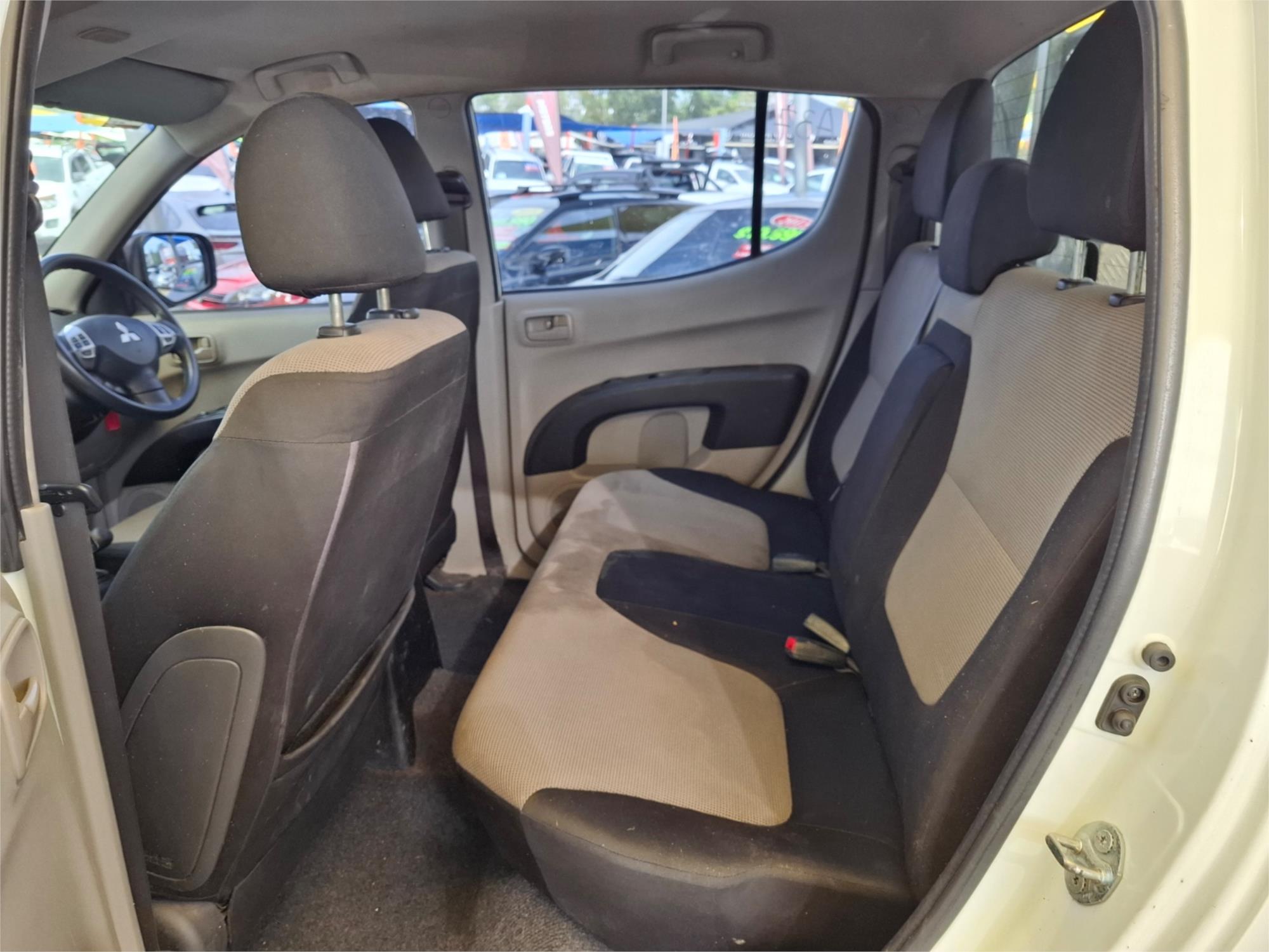 2014 MITSUBISHI TRITON MN MY14 UPDATE GLX (4x4) 4 SP AUTOMATIC 4x4 DOUBLE CAB UTILITY