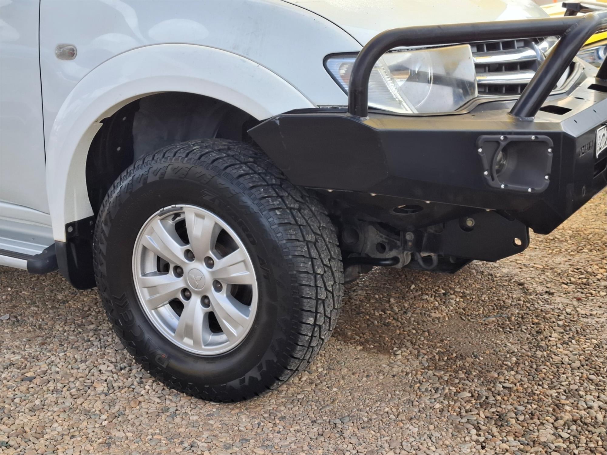 2014 MITSUBISHI TRITON MN MY14 UPDATE GLX (4x4) 4 SP AUTOMATIC 4x4 DOUBLE CAB UTILITY