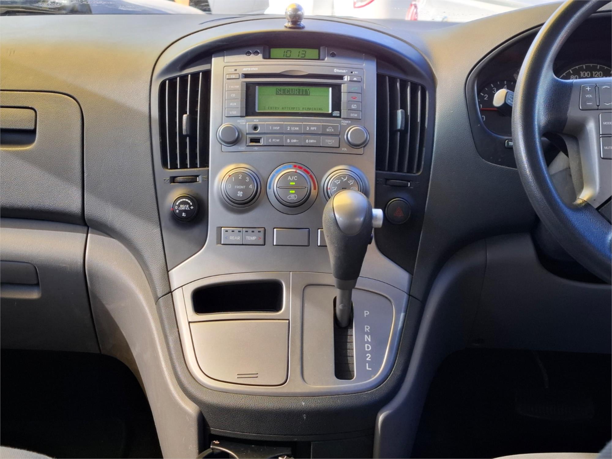 2014 HYUNDAI iMAX TQ MY13 4 SP AUTOMATIC 4D WAGON