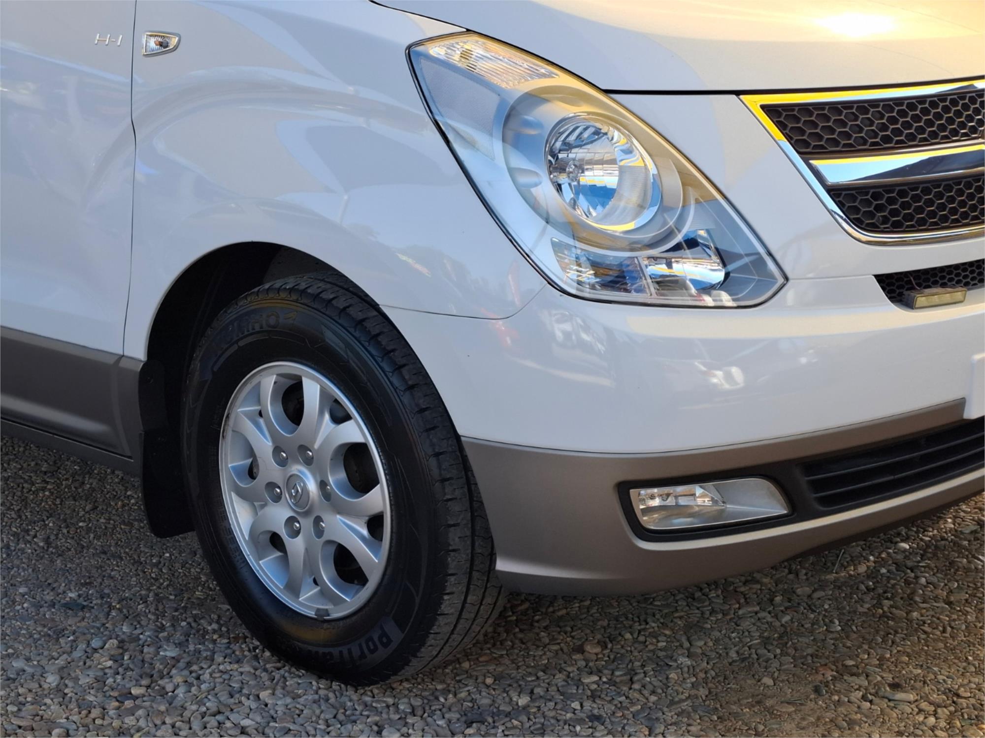 2014 HYUNDAI iMAX TQ MY13 4 SP AUTOMATIC 4D WAGON