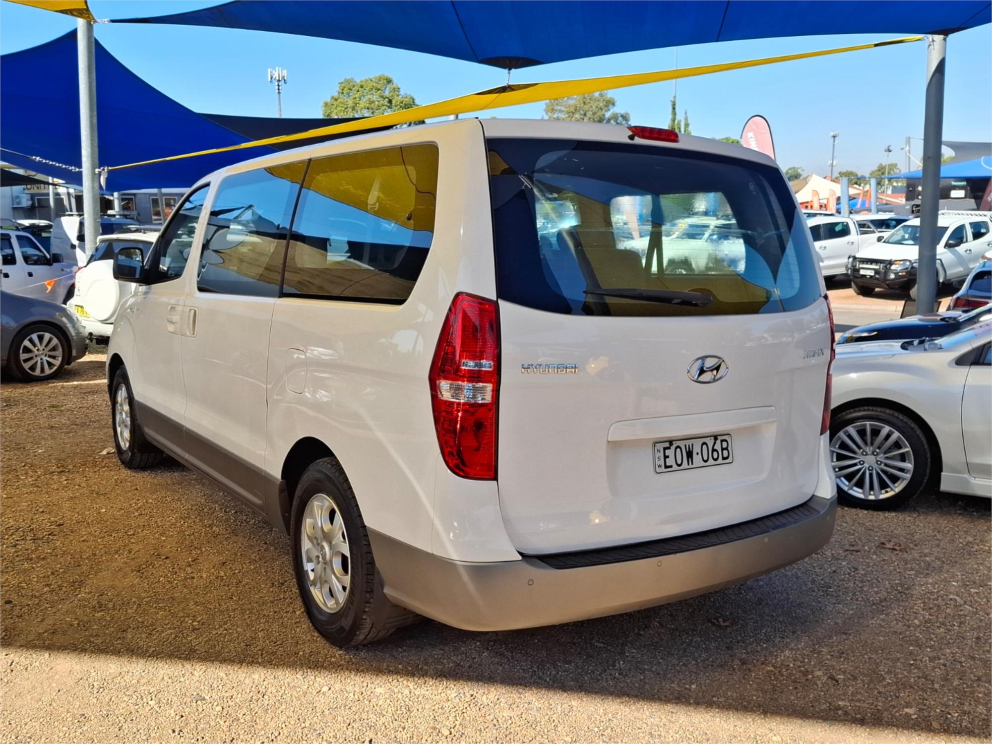 2014 HYUNDAI iMAX TQ MY13 4 SP AUTOMATIC 4D WAGON