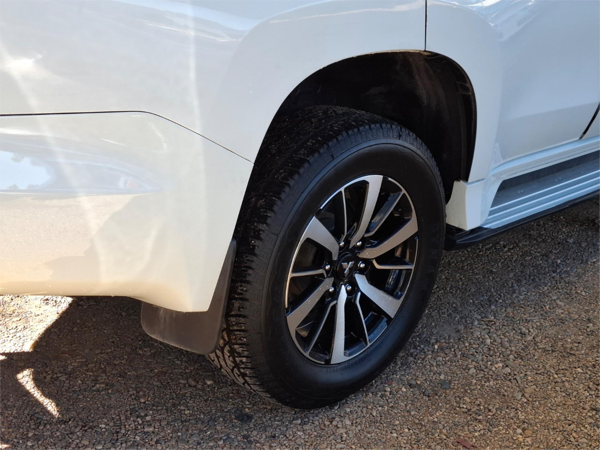 2018 MITSUBISHI PAJERO SPORT QE MY19 GLS (4x4) 5 SEAT 8 SP AUTOMATIC 4D WAGON