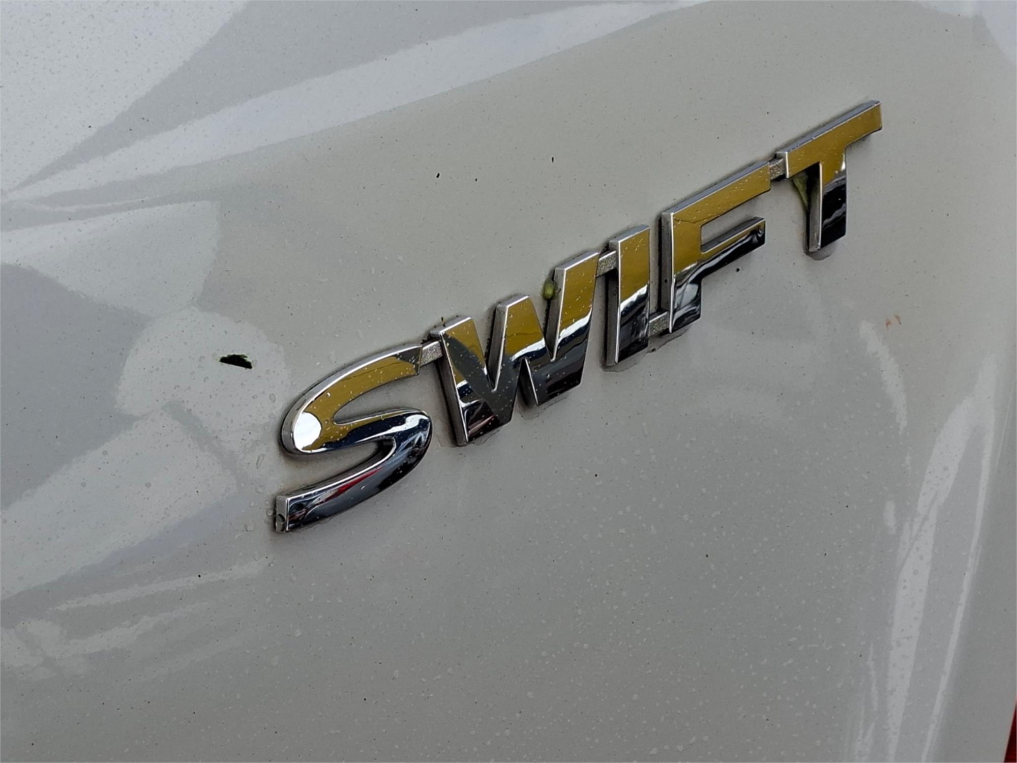 2015 SUZUKI SWIFT FZ GL 4 SP AUTOMATIC 5D HATCHBACK