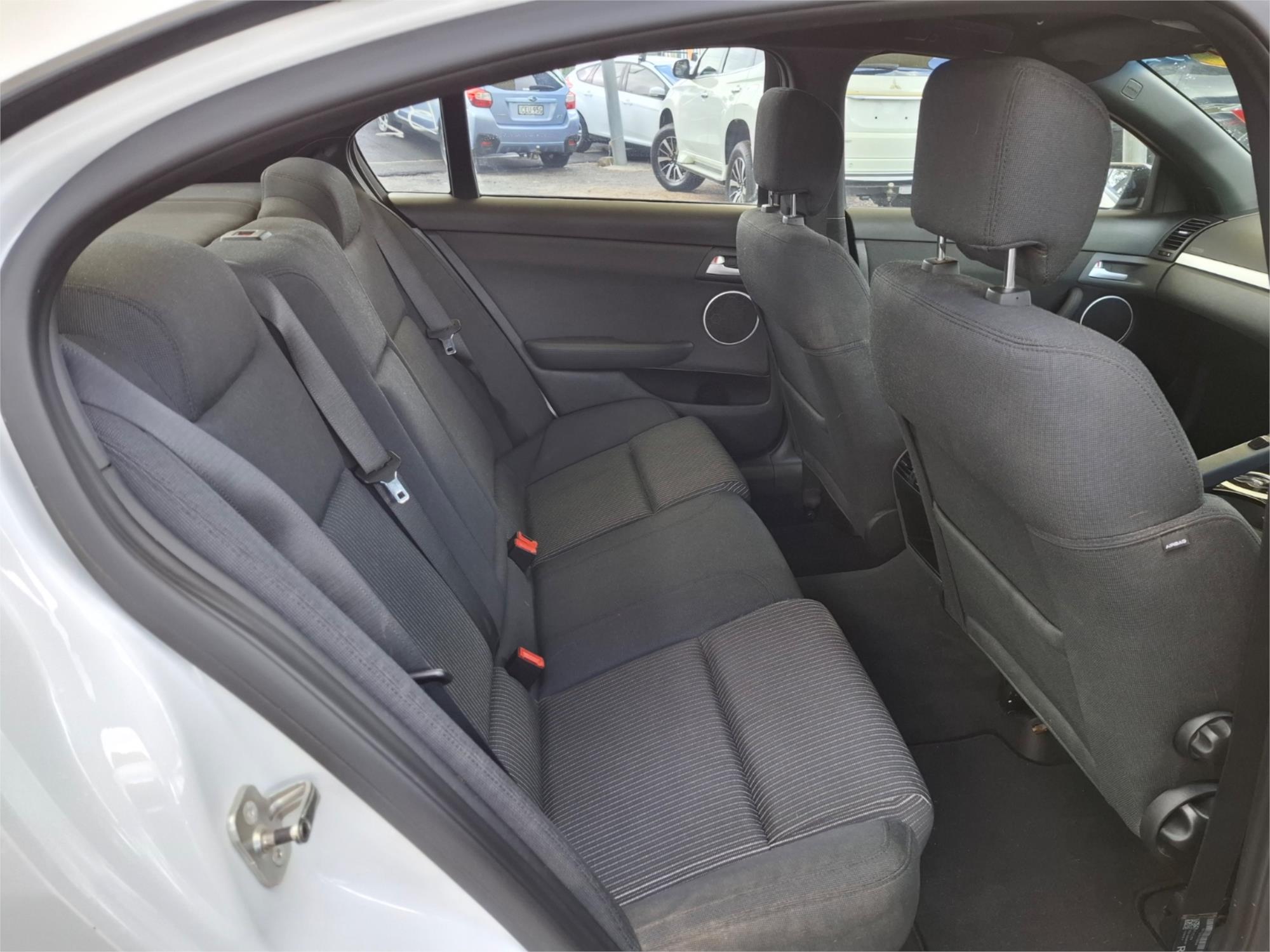 2010 HOLDEN COMMODORE VE II SV6 6 SP AUTOMATIC 4D SEDAN