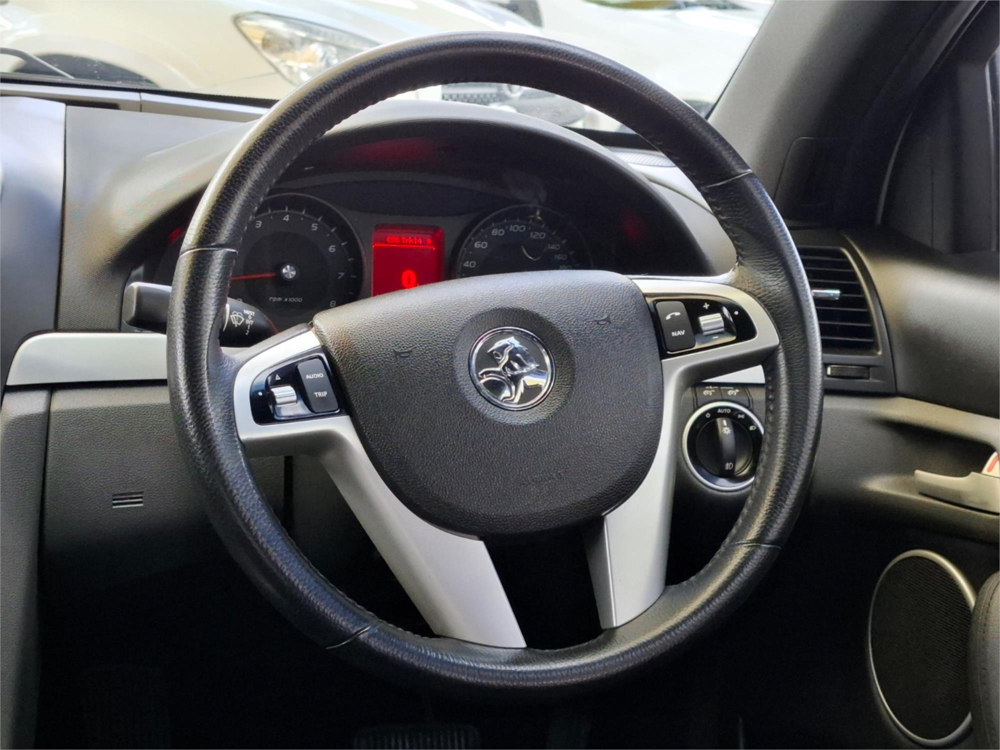 2010 HOLDEN COMMODORE VE II SV6 6 SP AUTOMATIC 4D SEDAN