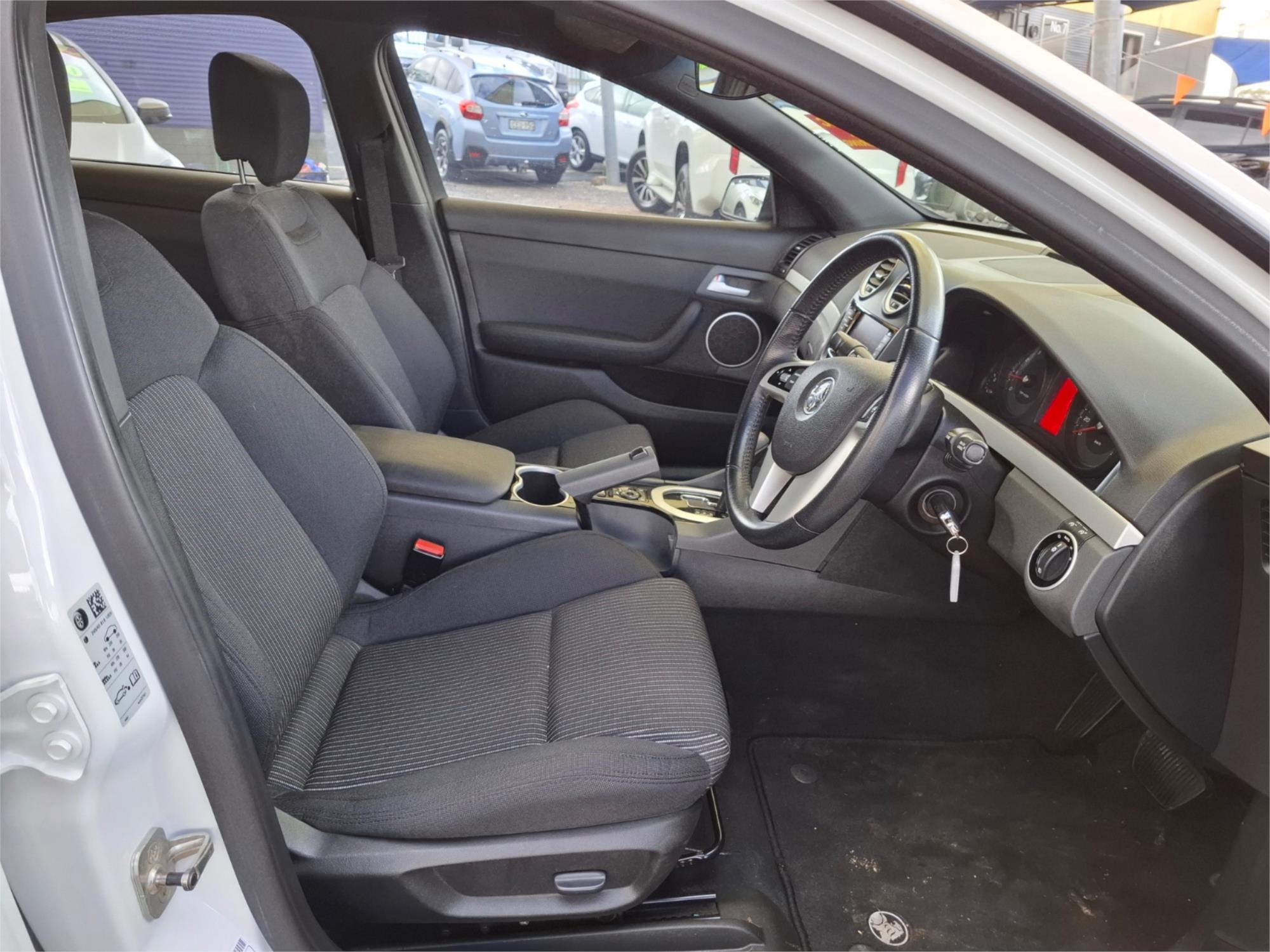 2010 HOLDEN COMMODORE VE II SV6 6 SP AUTOMATIC 4D SEDAN