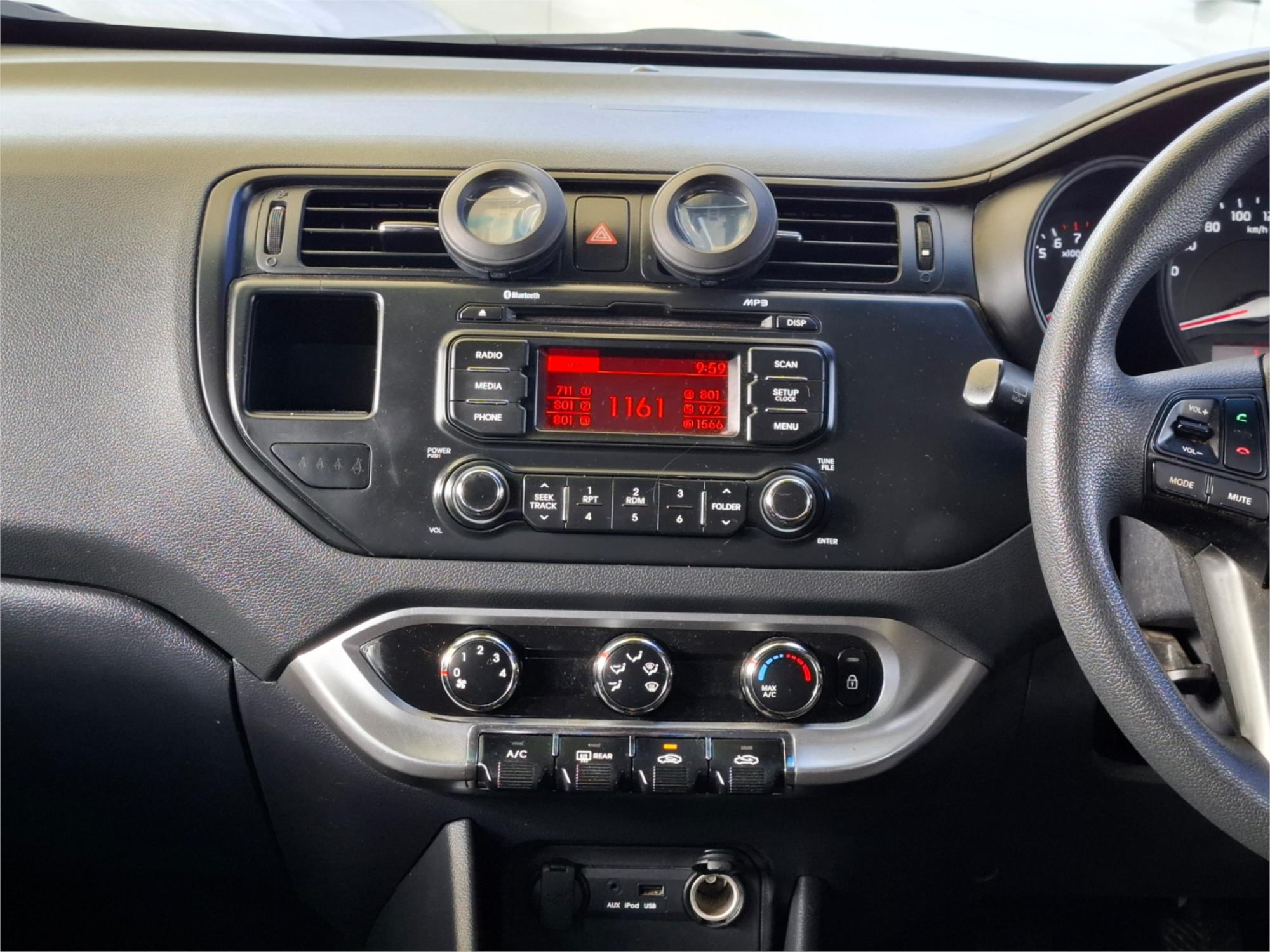 2014 KIA RIO UB MY14 S 6 SP MANUAL 3D HATCHBACK