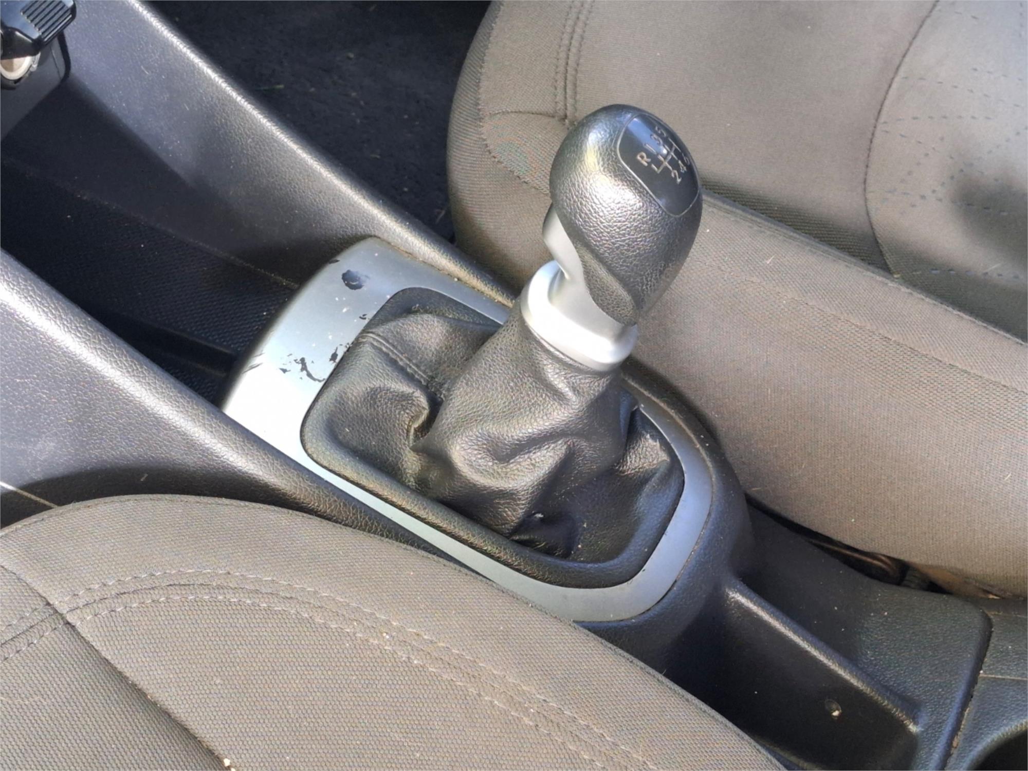 2014 KIA RIO UB MY14 S 6 SP MANUAL 3D HATCHBACK