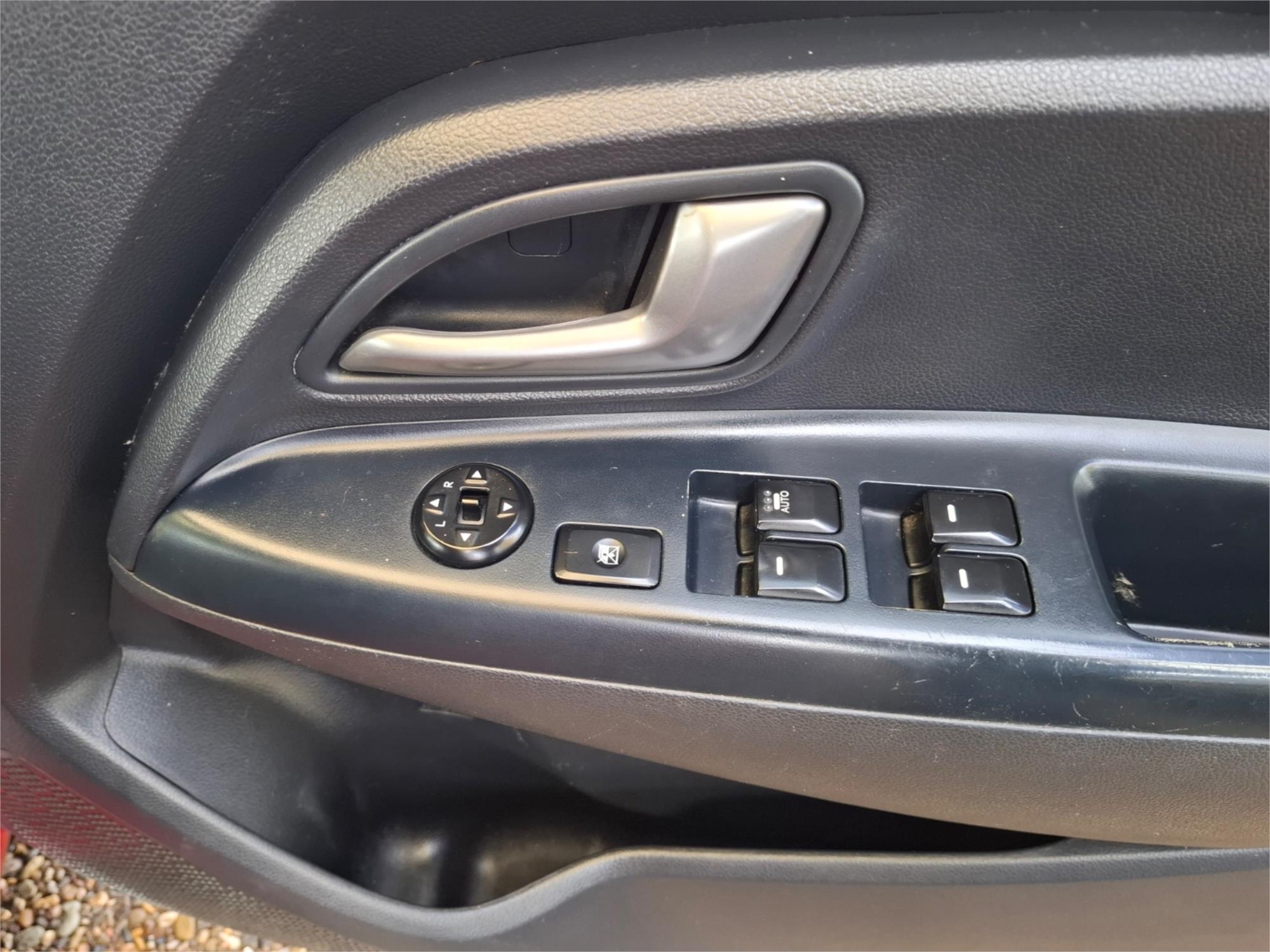 2014 KIA RIO UB MY14 S 6 SP MANUAL 3D HATCHBACK