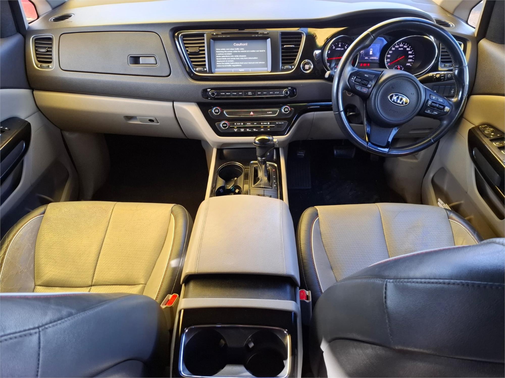 2016 KIA CARNIVAL YP MY16 UPDATE SLi 6 SP AUTOMATIC 4D WAGON