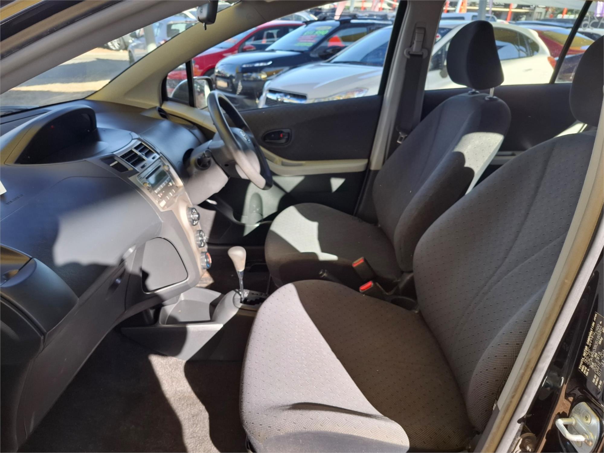 2011 TOYOTA YARIS NCP90R 10 UPGRADE YR 4 SP AUTOMATIC 5D HATCHBACK
