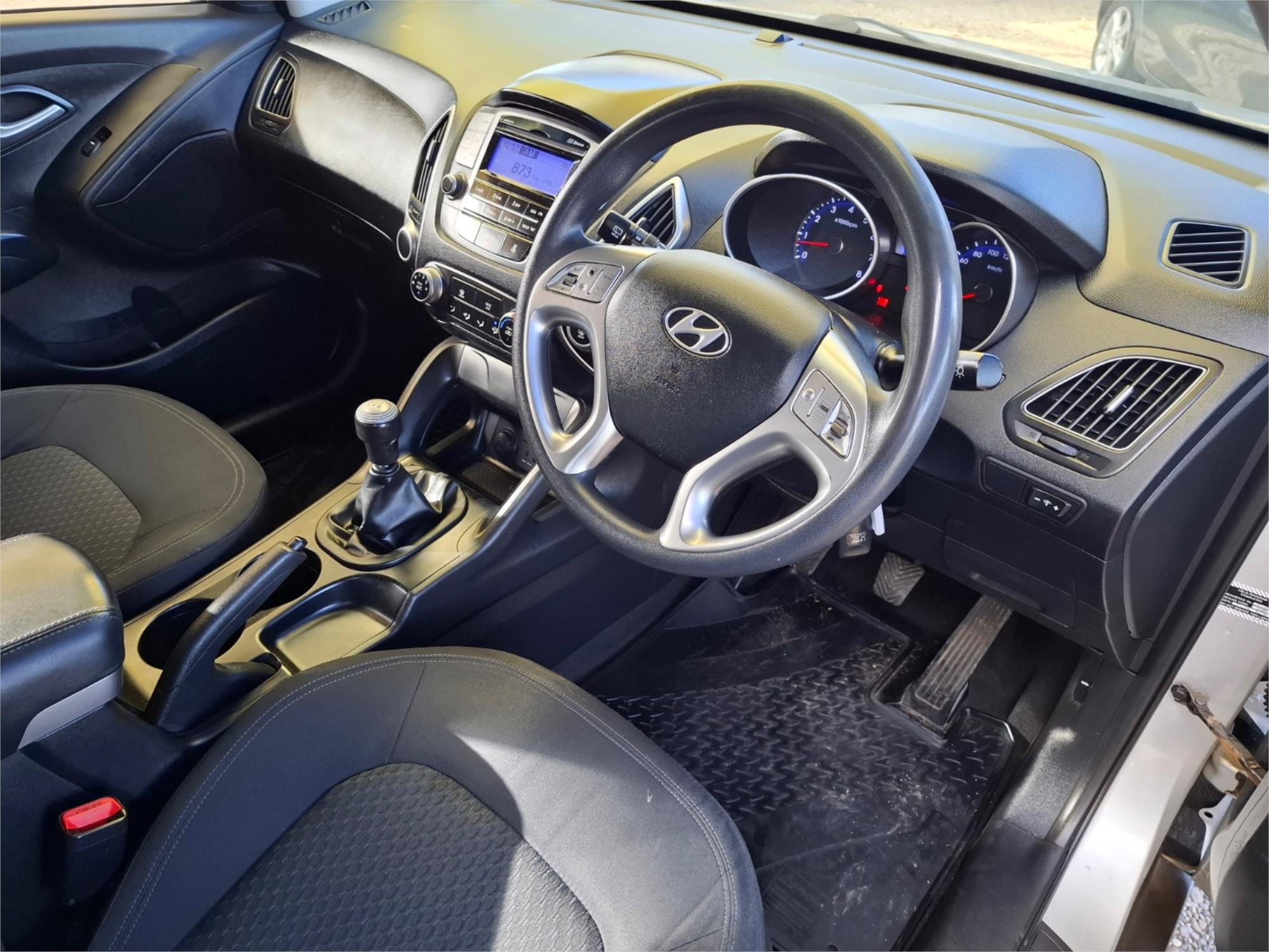 2011 HYUNDAI iX35 LM MY11 ACTIVE (FWD) 5 SP MANUAL 4D WAGON