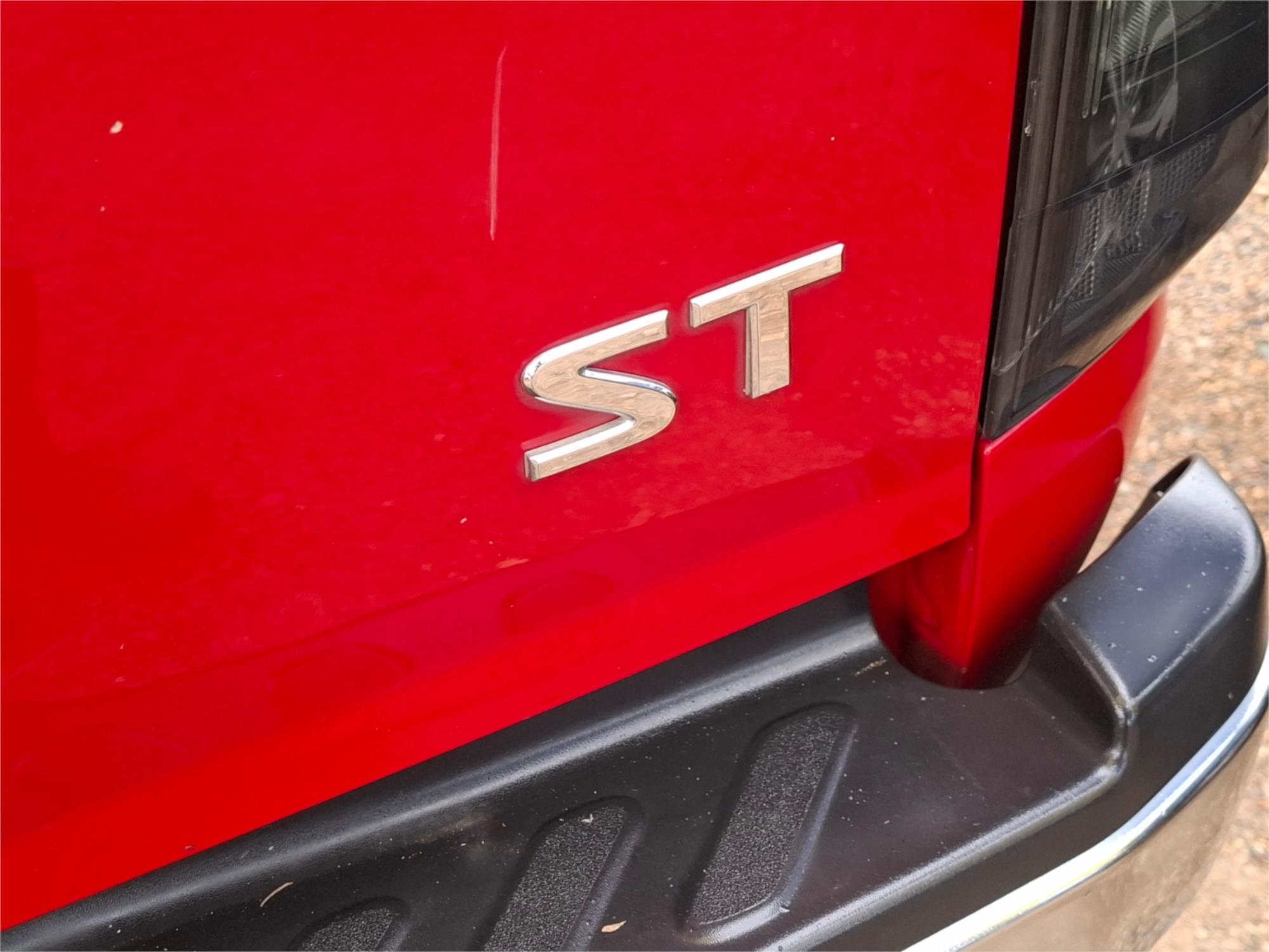 2017 NISSAN NAVARA D23 SERIES II ST (4x2) 7 SP AUTOMATIC DUAL CAB UTILITY