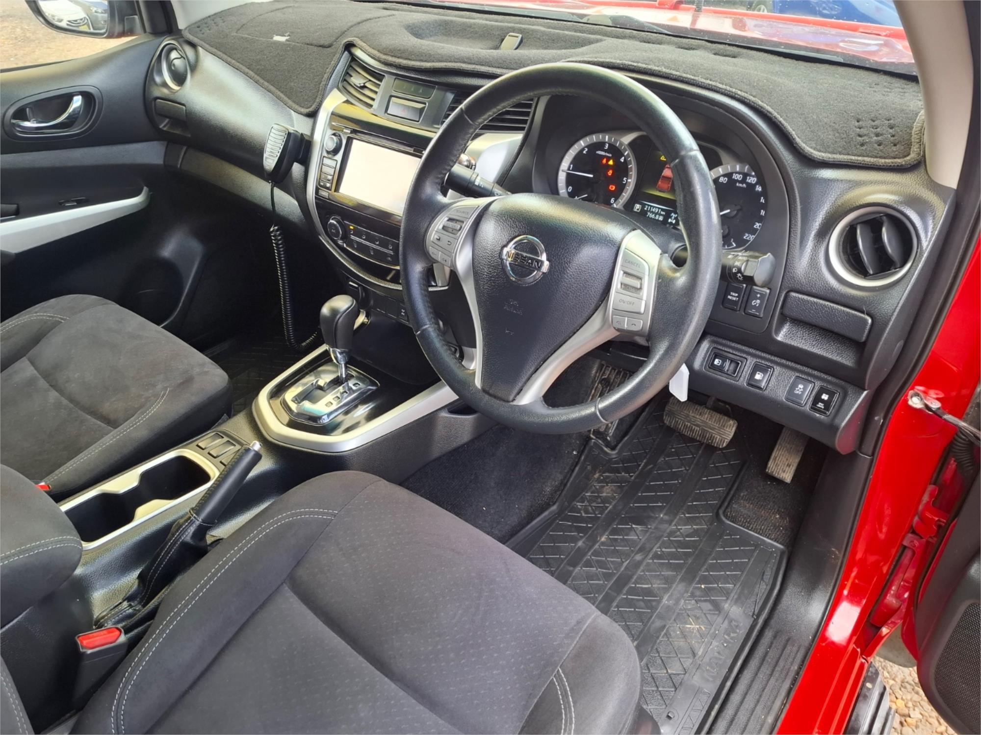 2017 NISSAN NAVARA D23 SERIES II ST (4x2) 7 SP AUTOMATIC DUAL CAB UTILITY