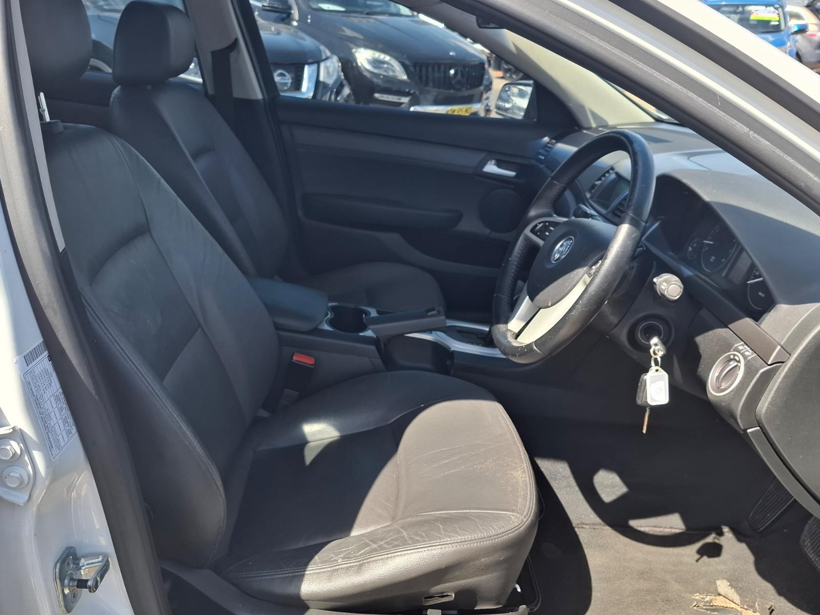 2010 HOLDEN COMMODORE VE MY10 INTERNATIONAL 6 SP AUTOMATIC 4D SEDAN