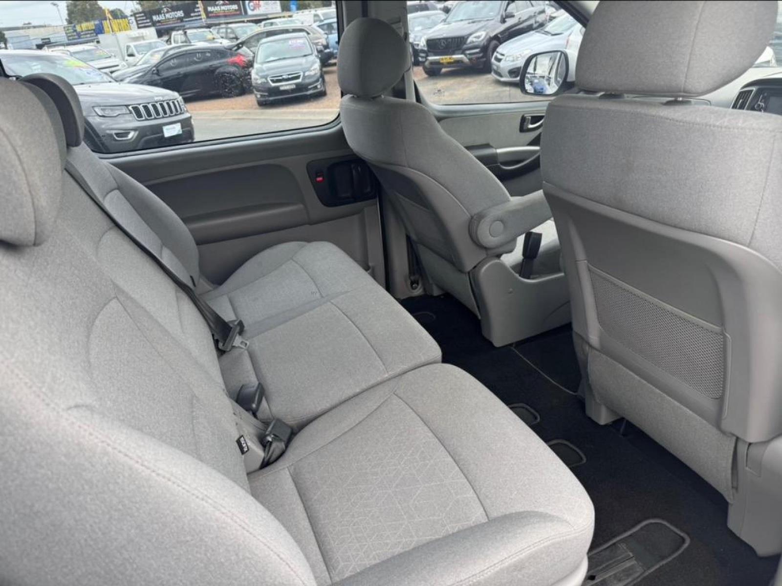 2019 HYUNDAI iMAX TQ4 MY19 ACTIVE 5 SP AUTOMATIC 4D WAGON