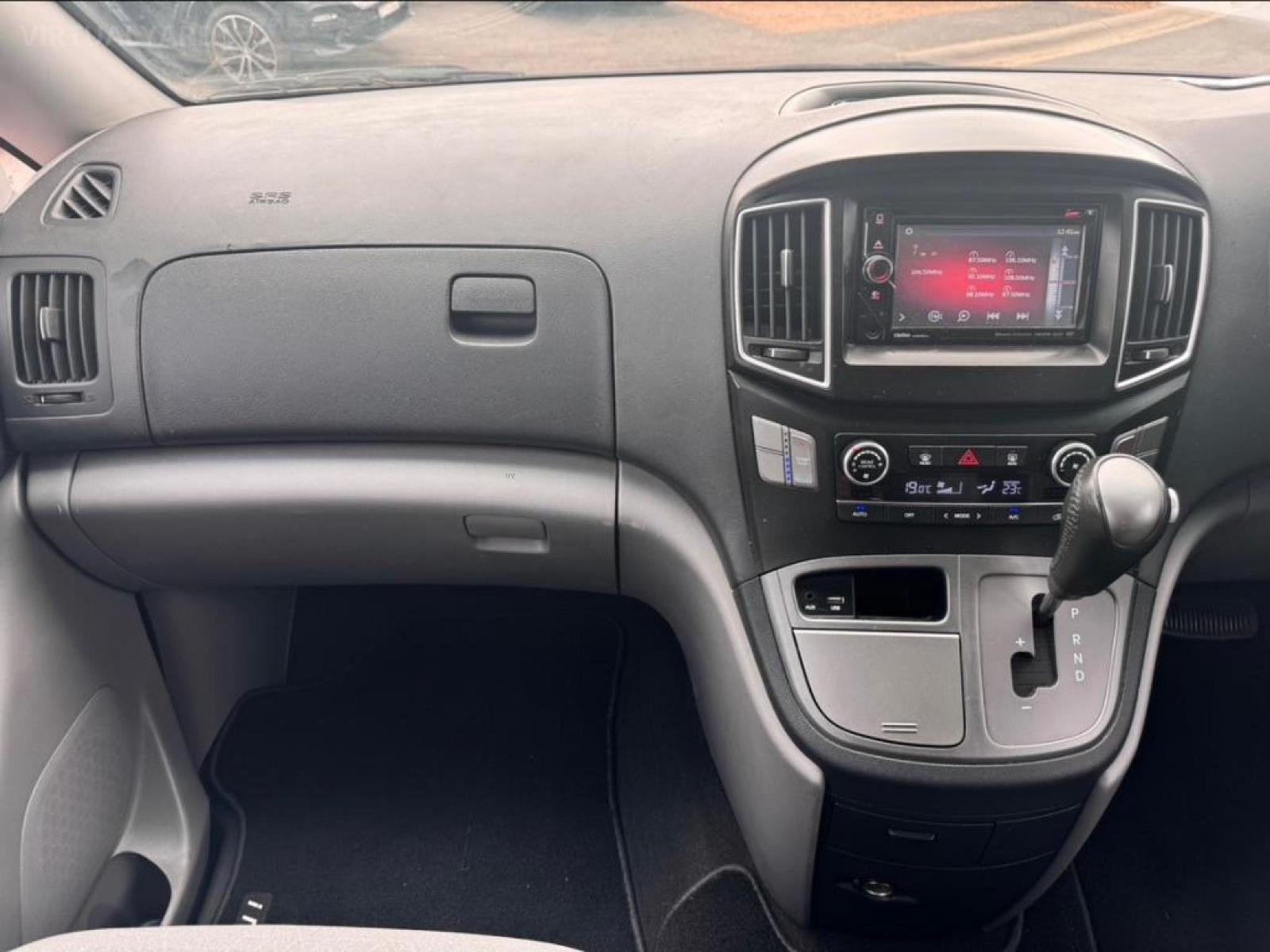 2019 HYUNDAI iMAX TQ4 MY19 ACTIVE 5 SP AUTOMATIC 4D WAGON