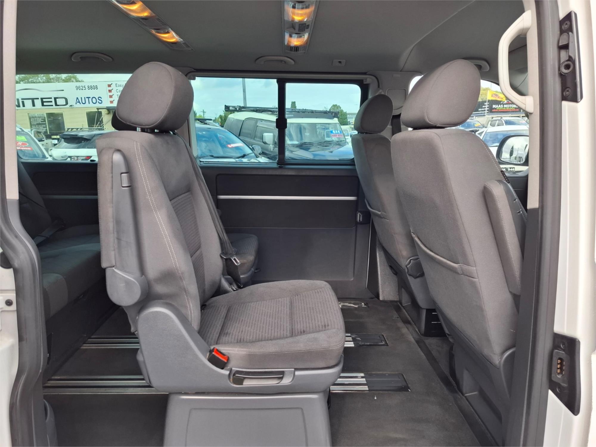 2012 VOLKSWAGEN MULTIVAN T5 MY12 COMFORTLINE TDI340 7 SP AUTO DIRECT SHIFT 4D WAGON