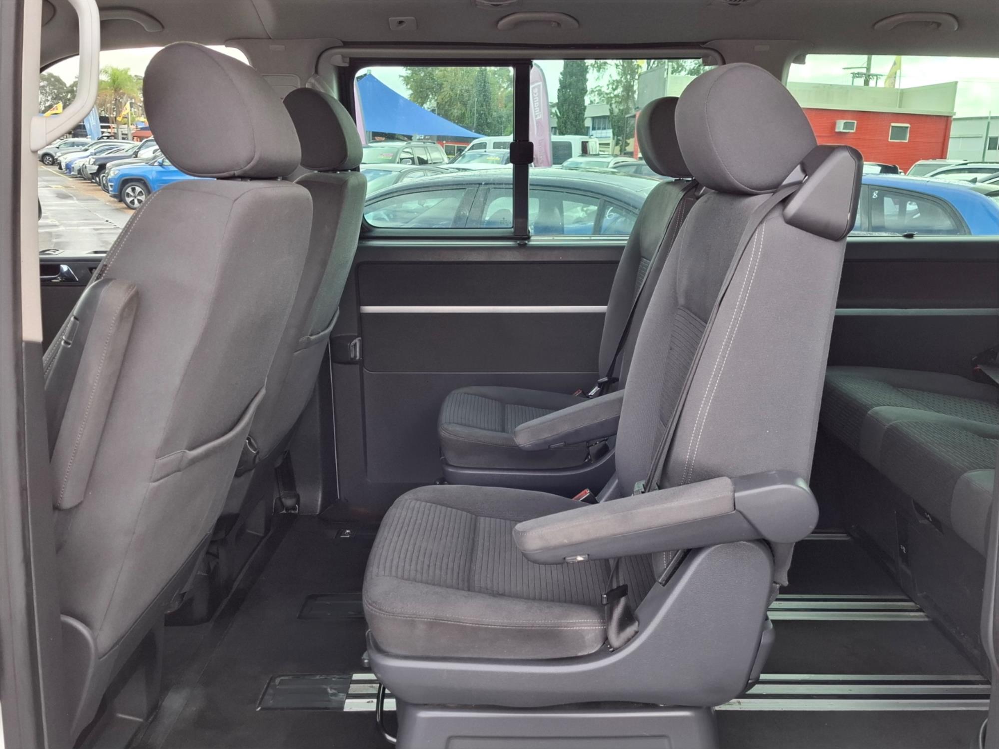 2012 VOLKSWAGEN MULTIVAN T5 MY12 COMFORTLINE TDI340 7 SP AUTO DIRECT SHIFT 4D WAGON