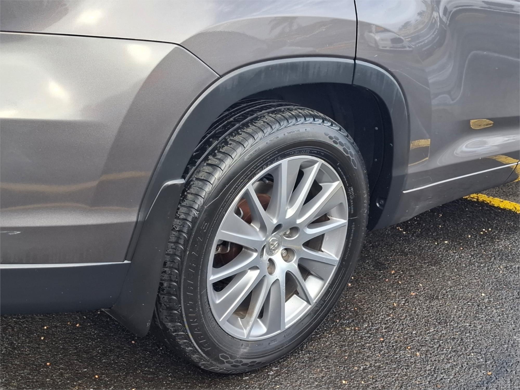 2014 TOYOTA KLUGER GSU55R GRANDE (4x4) 6 SP AUTOMATIC 4D WAGON