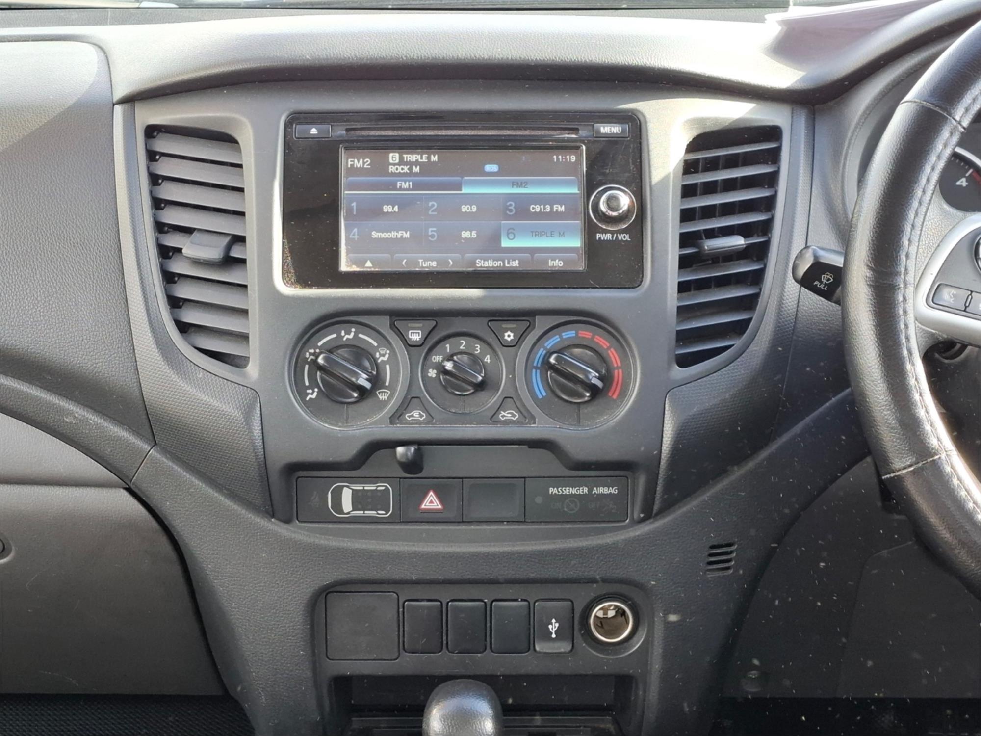 2017 MITSUBISHI TRITON MQ MY17 GLX (4x4) 5 SP AUTOMATIC DUAL CAB UTILITY