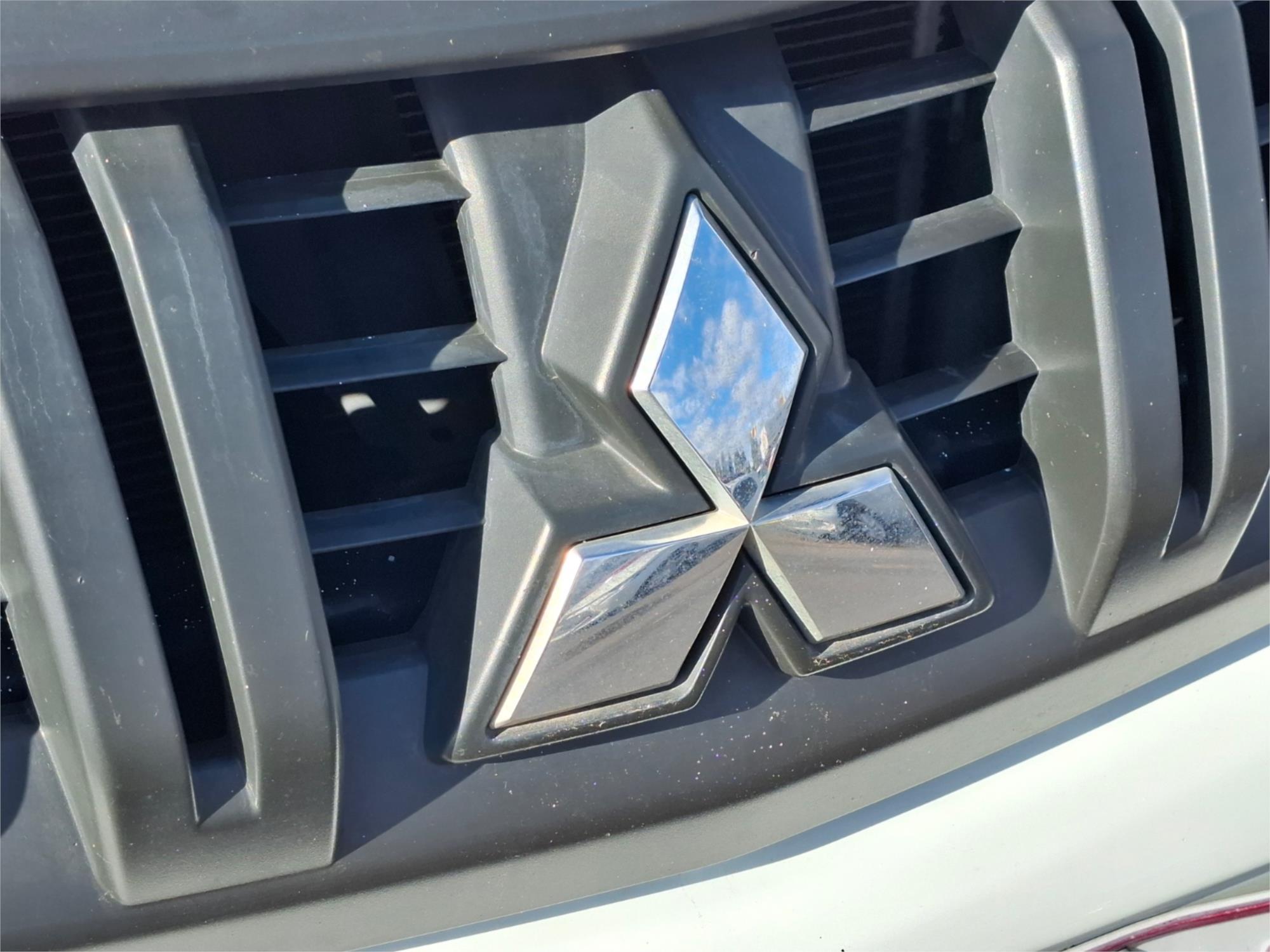 2017 MITSUBISHI TRITON MQ MY17 GLX (4x4) 5 SP AUTOMATIC DUAL CAB UTILITY