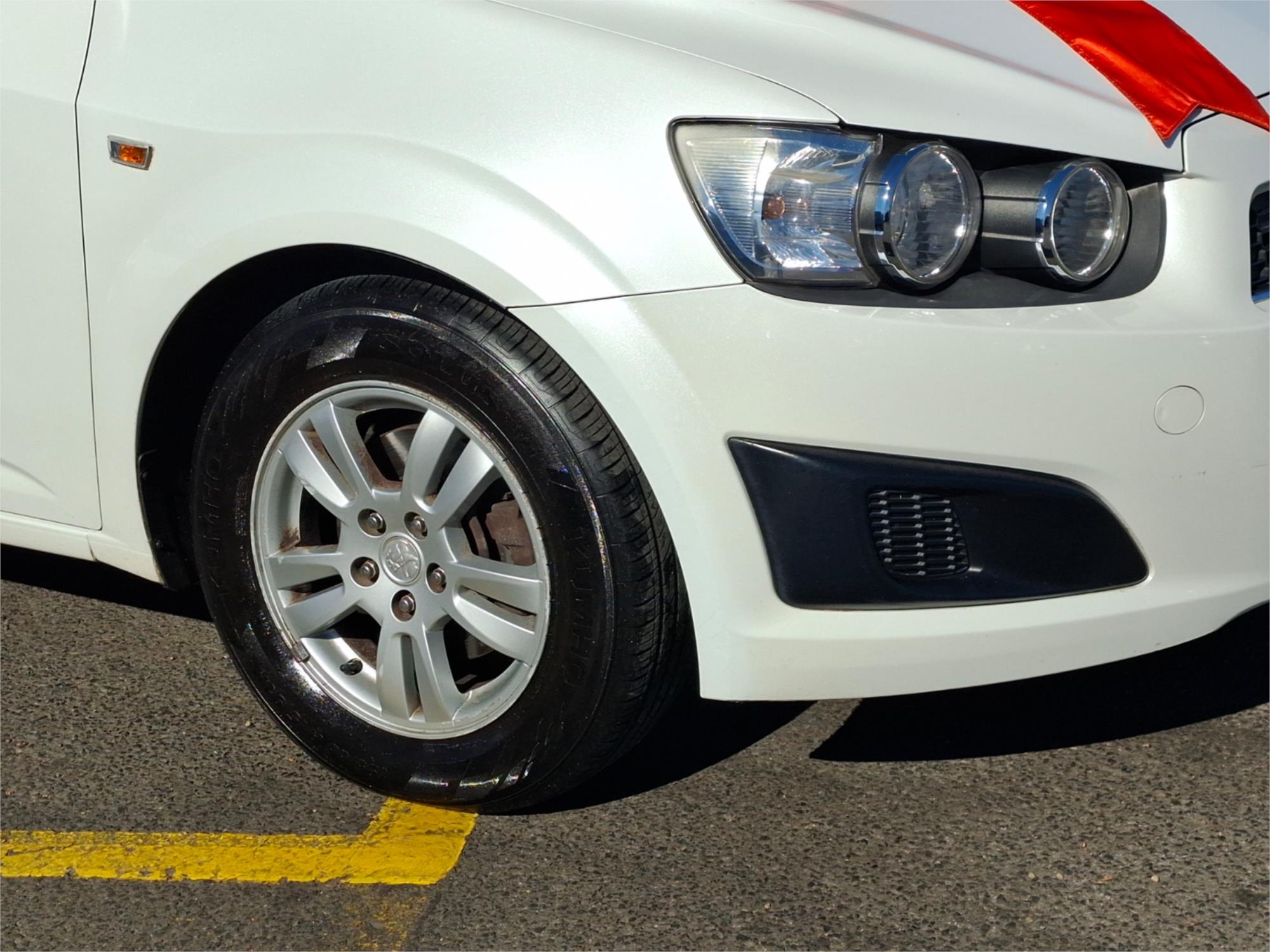 2013 HOLDEN BARINA TM MY13 CD 6 SP AUTOMATIC 5D HATCHBACK