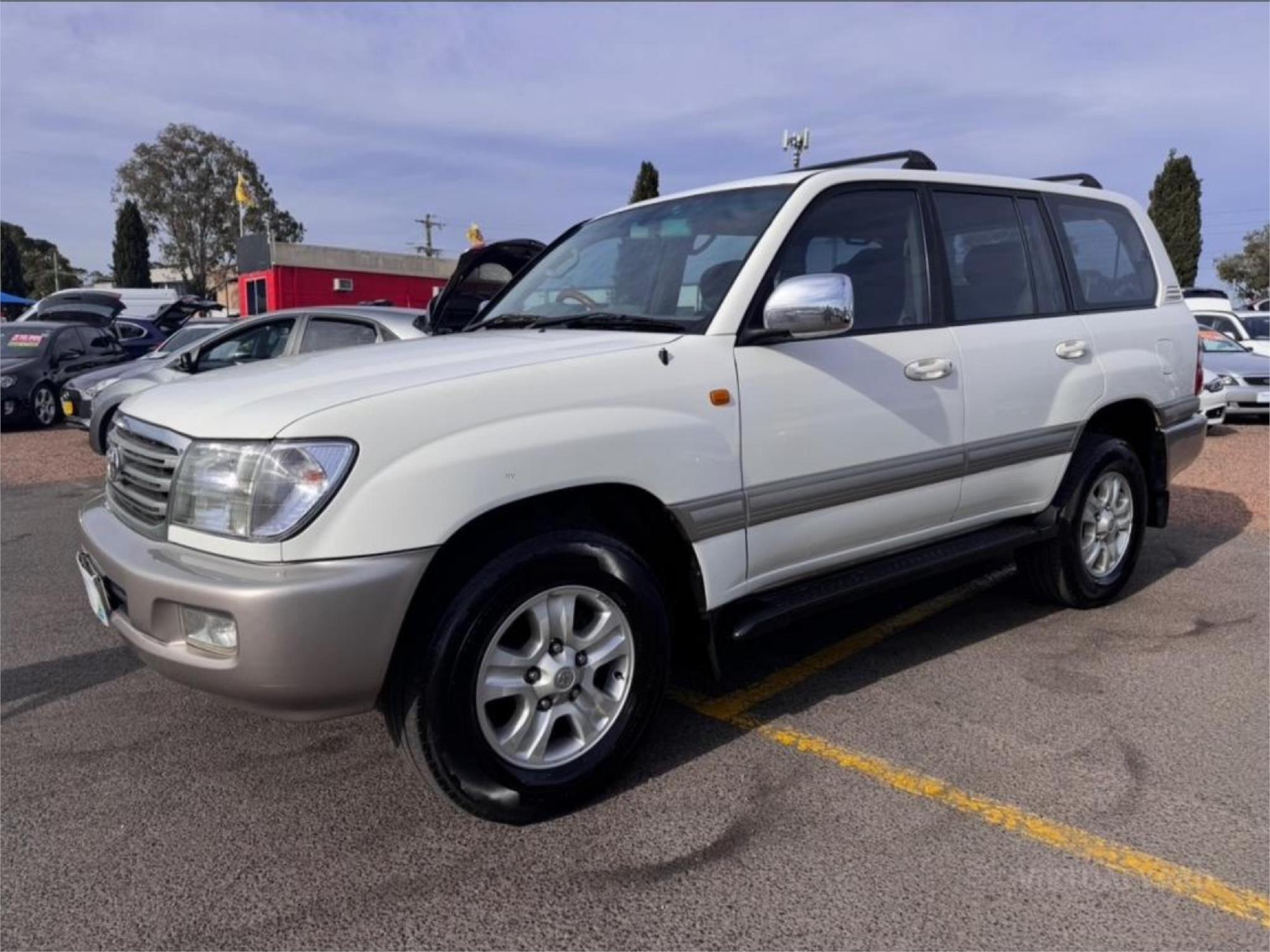 2003 TOYOTA LANDCRUISER UZJ100R SAHARA (4x4) 5 SP AUTOMATIC 4D WAGON