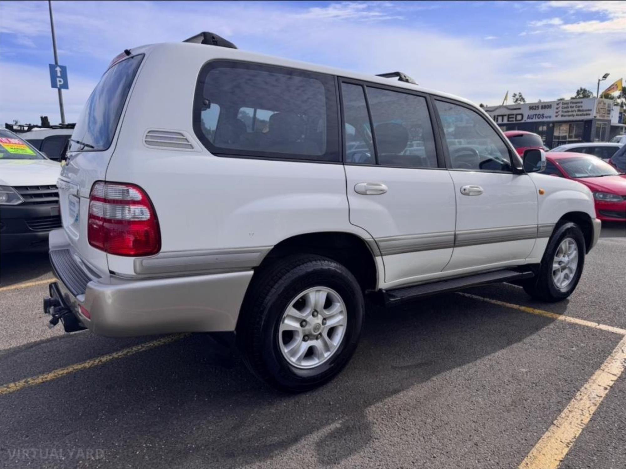 2003 TOYOTA LANDCRUISER UZJ100R SAHARA (4x4) 5 SP AUTOMATIC 4D WAGON