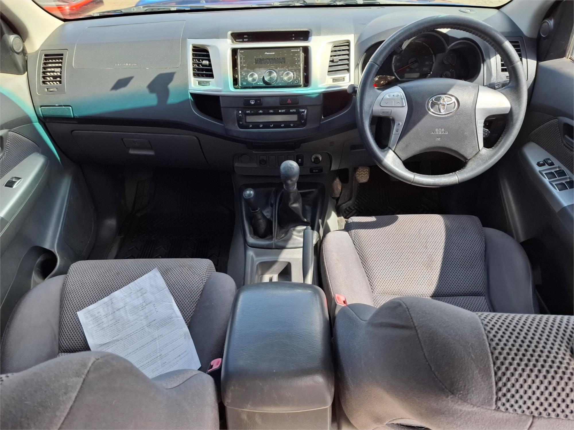 2013 TOYOTA HILUX KUN26R MY12 SR5 (4x4) 5 SP MANUAL DUAL CAB P/UP