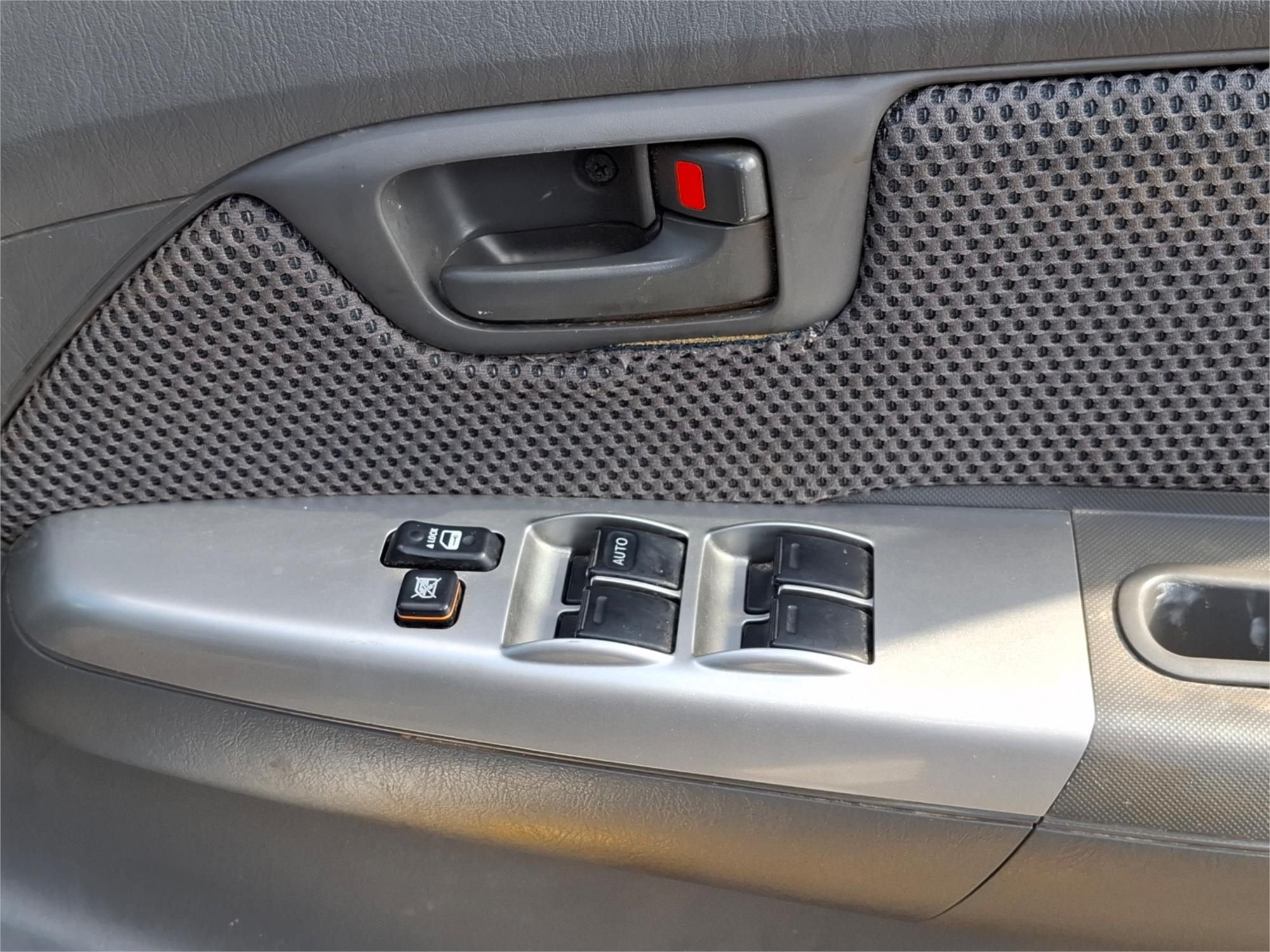 2013 TOYOTA HILUX KUN26R MY12 SR5 (4x4) 5 SP MANUAL DUAL CAB P/UP