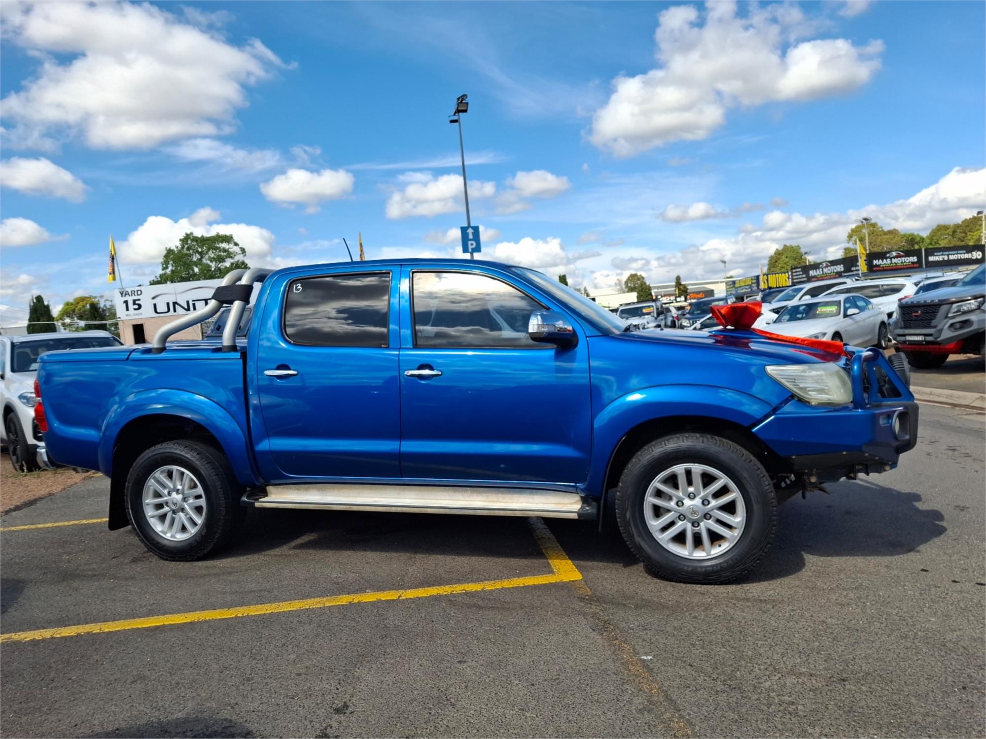 2013 TOYOTA HILUX KUN26R MY12 SR5 (4x4) 5 SP MANUAL DUAL CAB P/UP