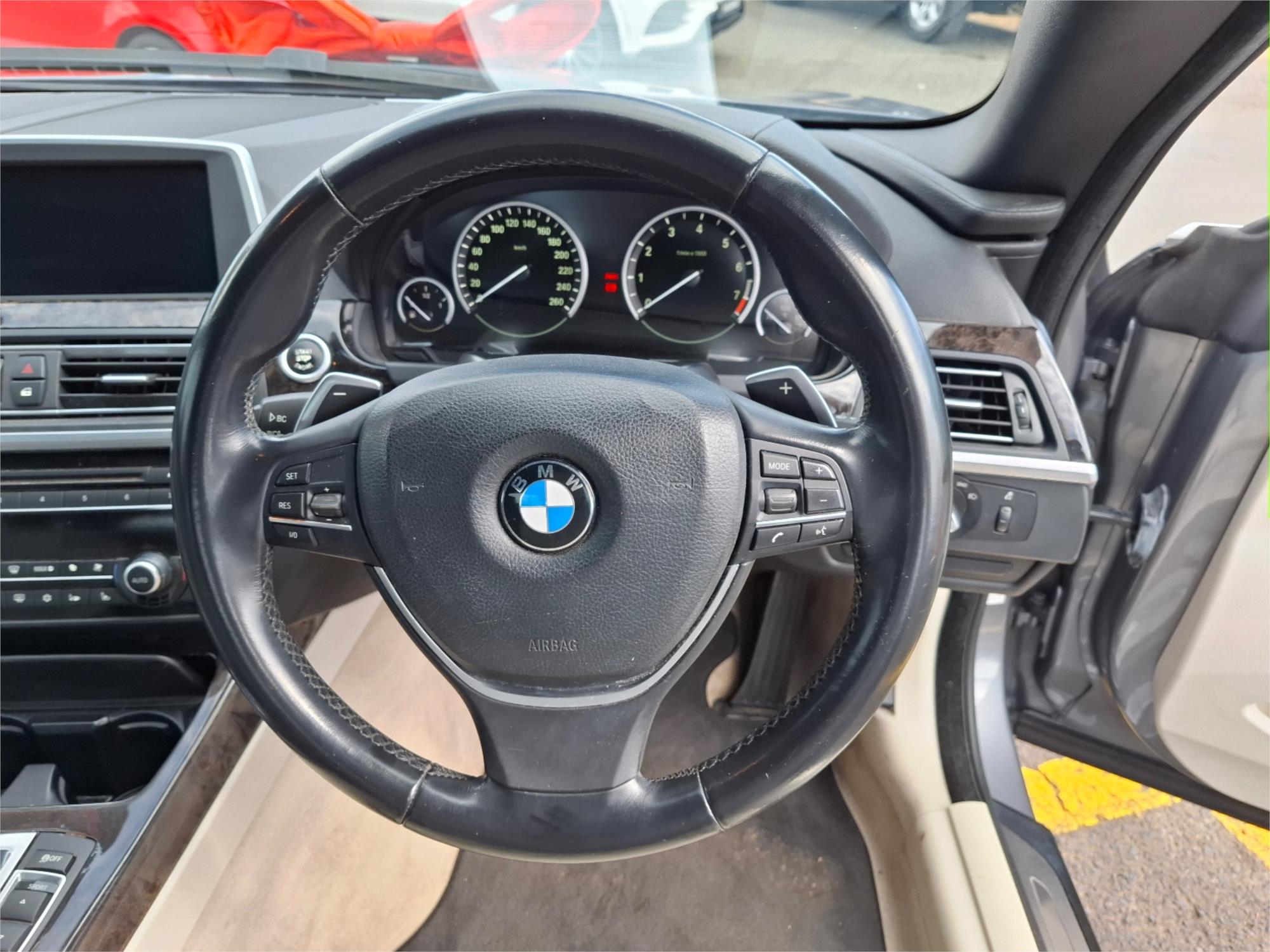 2011 BMW 6 F12 50i 8 SP AUTOMATIC 2D CONVERTIBLE