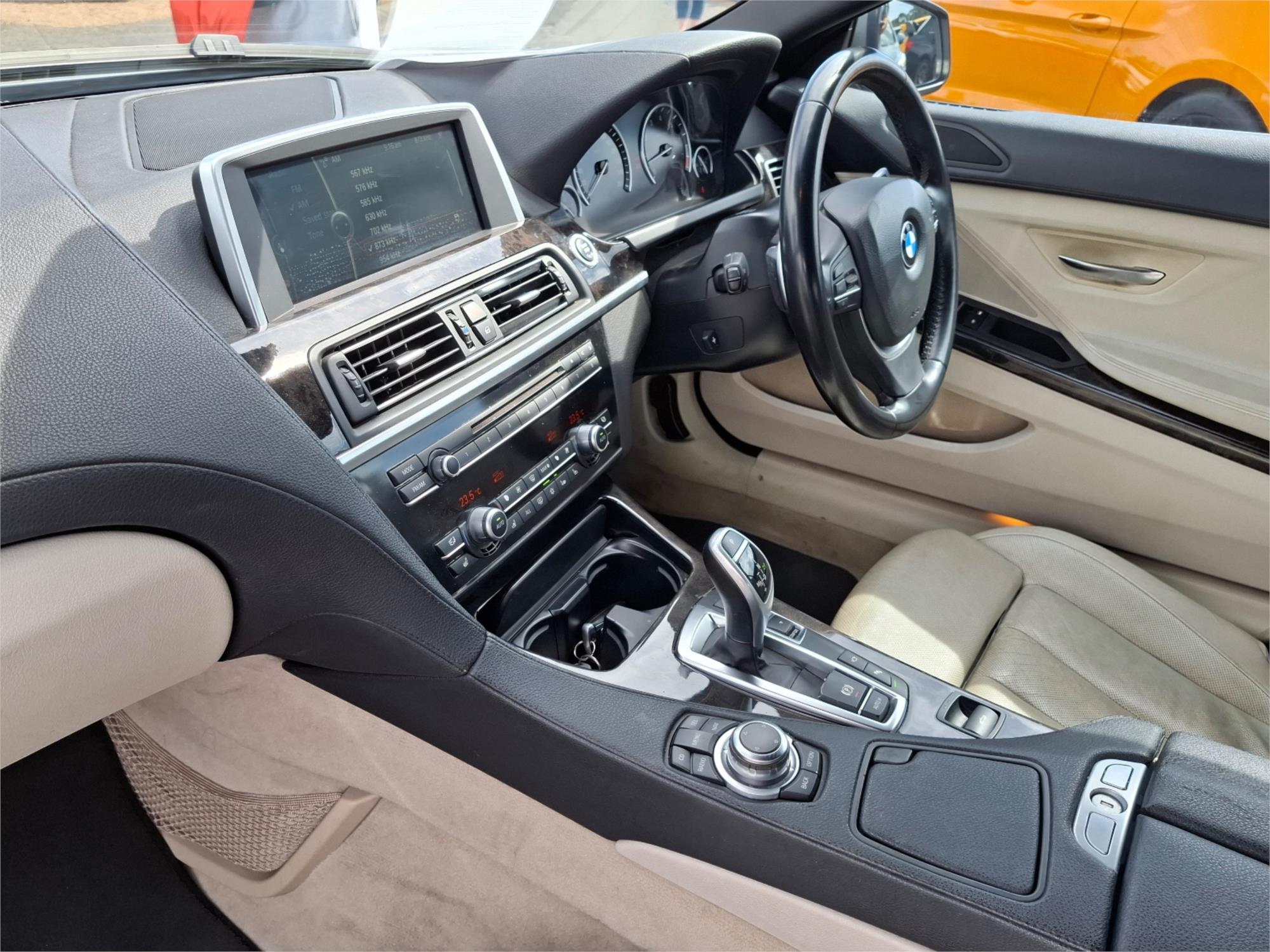 2011 BMW 6 F12 50i 8 SP AUTOMATIC 2D CONVERTIBLE
