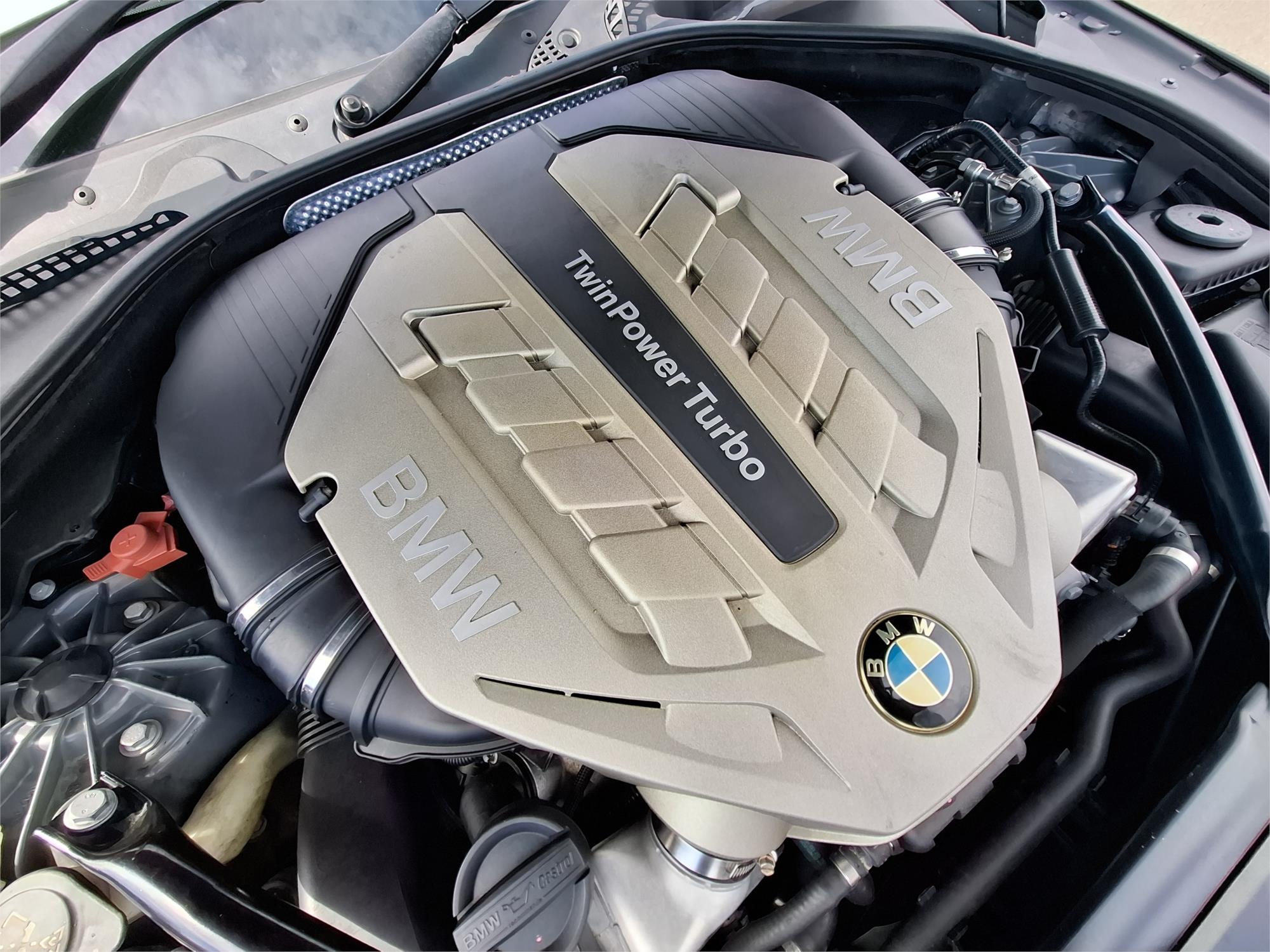2011 BMW 6 F12 50i 8 SP AUTOMATIC 2D CONVERTIBLE