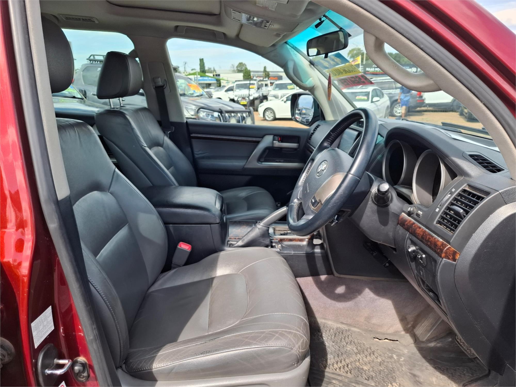 2008 TOYOTA LANDCRUISER UZJ200R VX (4x4) 5 SP AUTOMATIC 4D WAGON