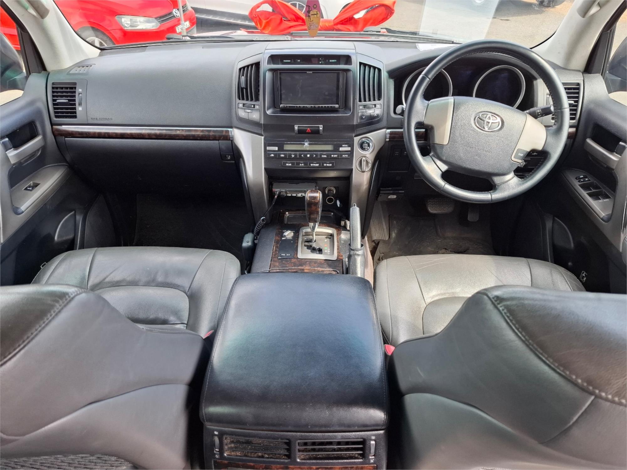 2008 TOYOTA LANDCRUISER UZJ200R VX (4x4) 5 SP AUTOMATIC 4D WAGON