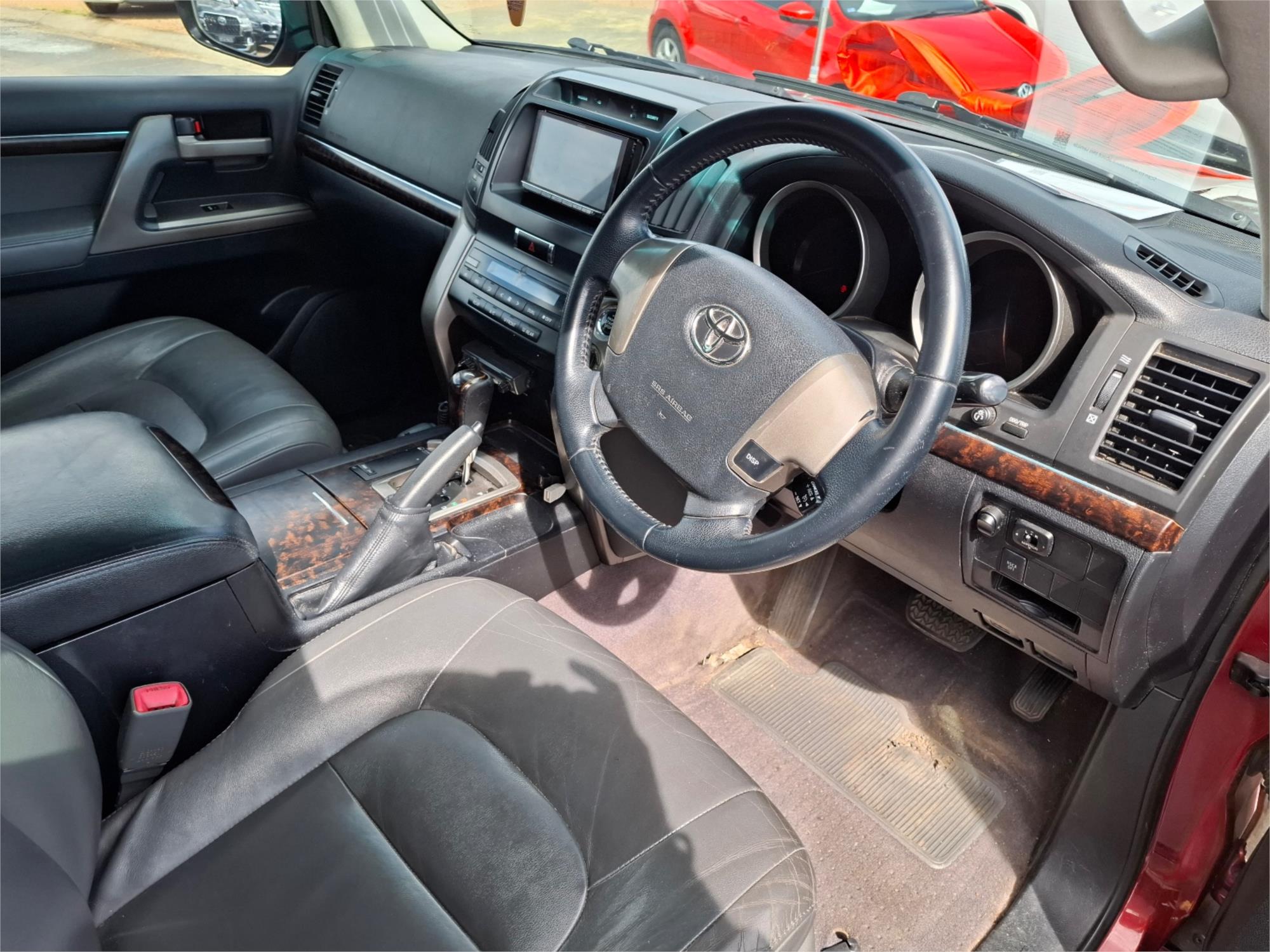 2008 TOYOTA LANDCRUISER UZJ200R VX (4x4) 5 SP AUTOMATIC 4D WAGON