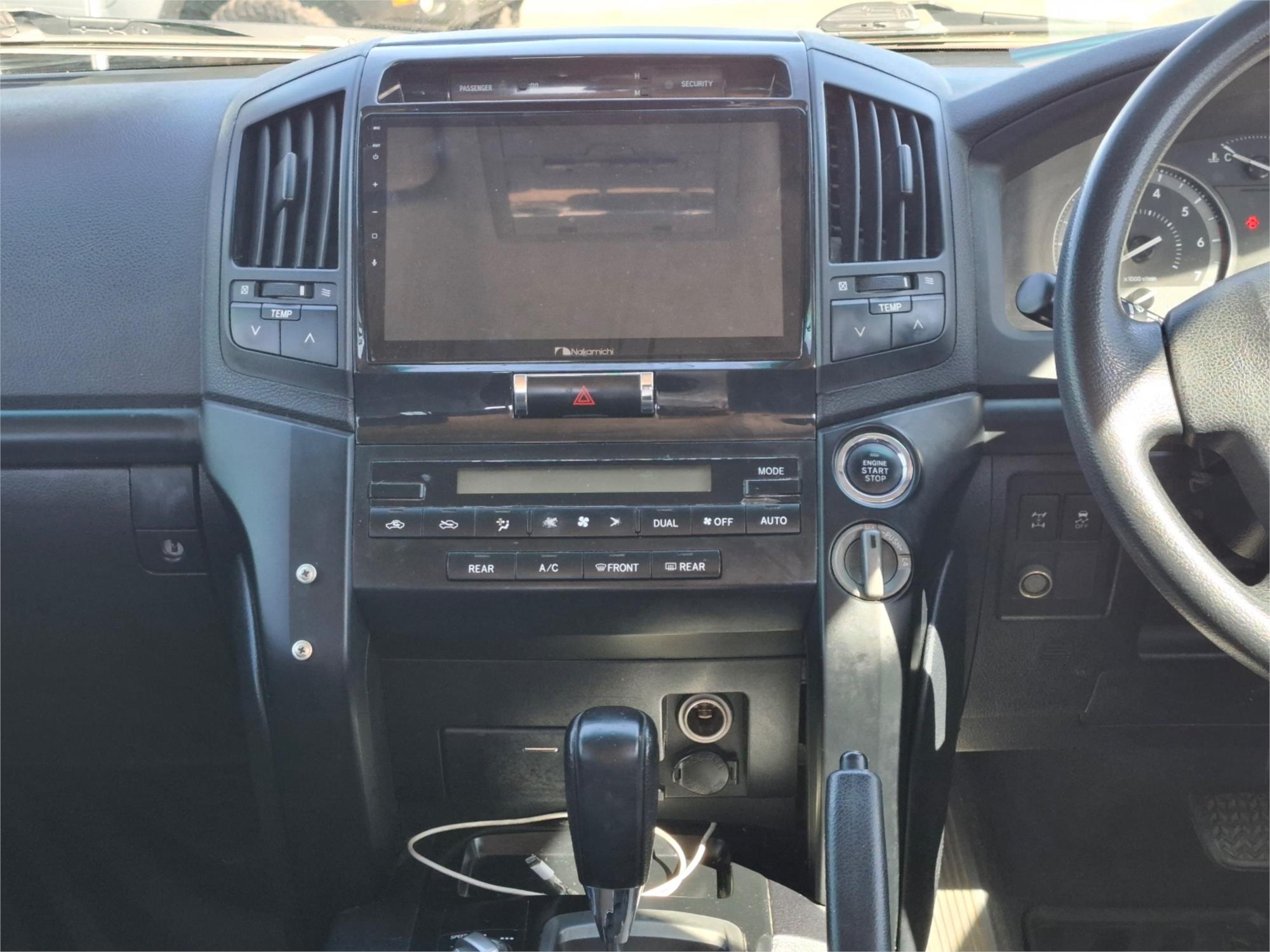 2008 TOYOTA LANDCRUISER UZJ200R SAHARA (4x4) 5 SP AUTOMATIC 4D WAGON
