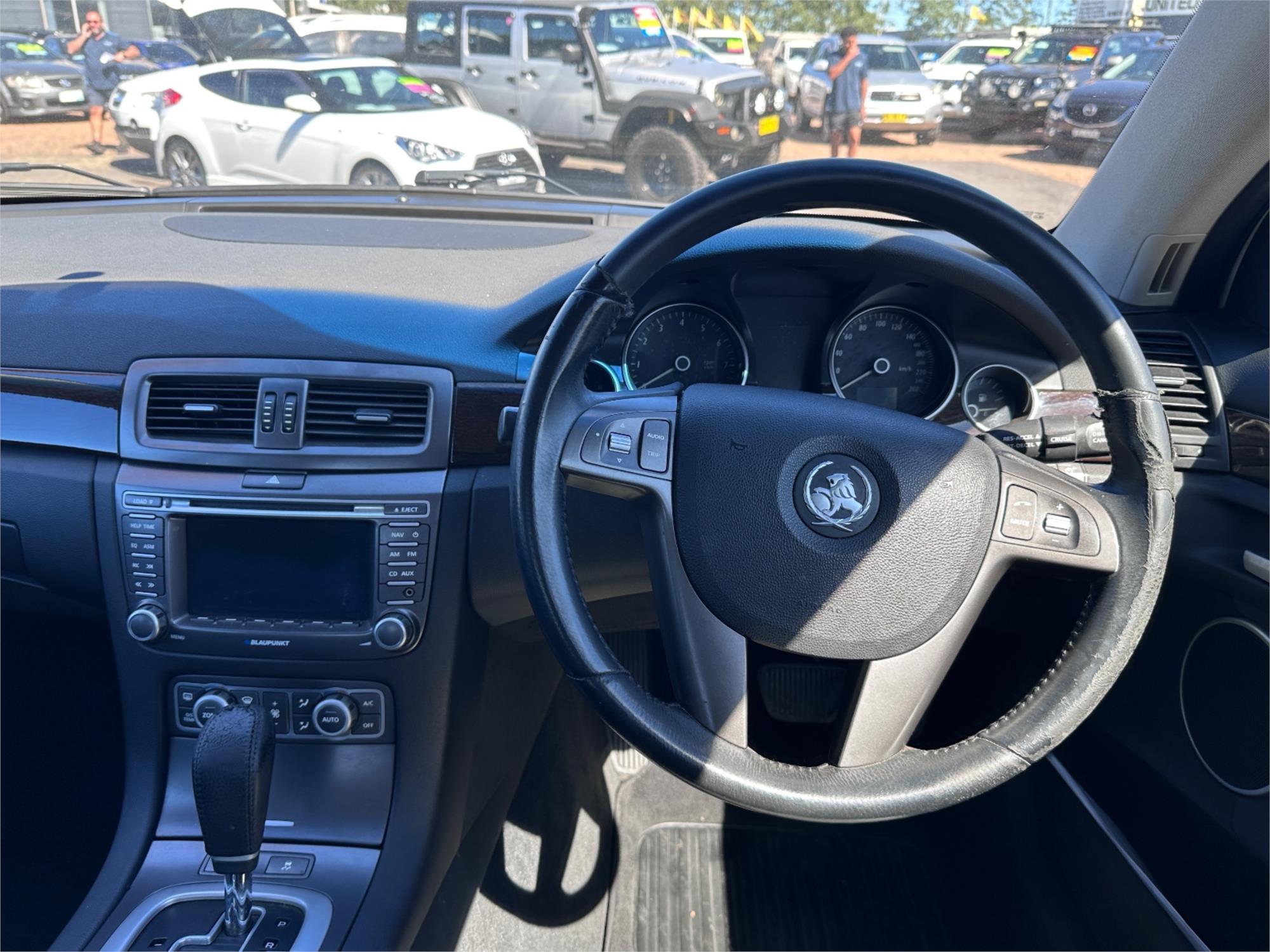 2009 HOLDEN STATESMAN WM MY09.5 V8 6 SP AUTO ACTIVE SEQ 4D SEDAN