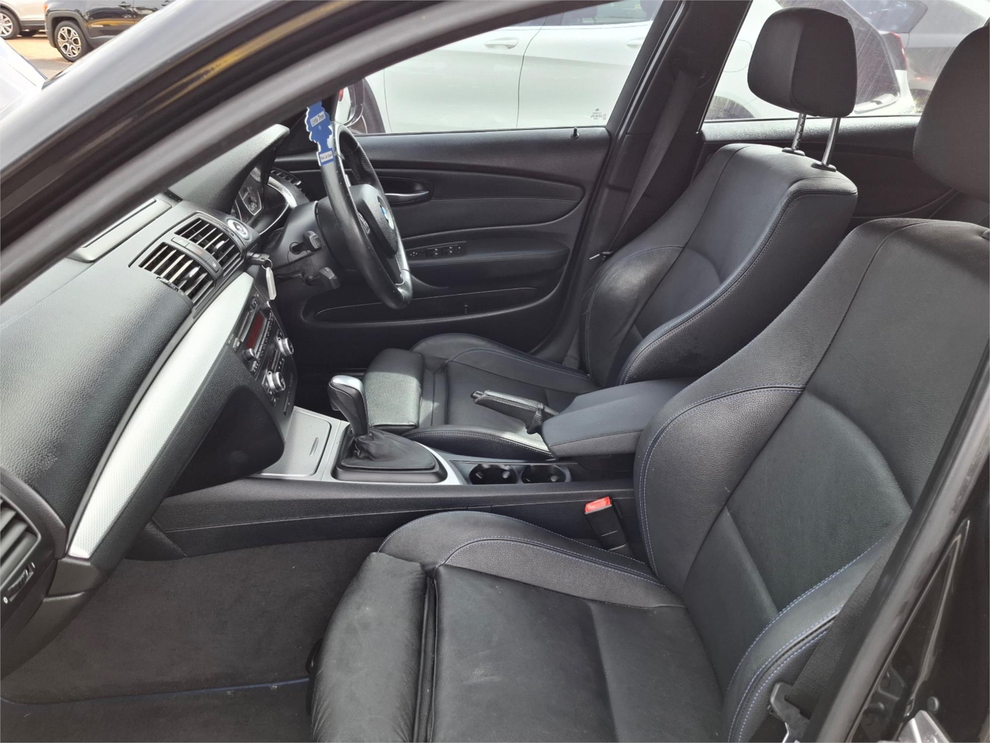 2011 BMW 1 E87 MY11 18i 6 SP AUTOMATIC 5D HATCHBACK