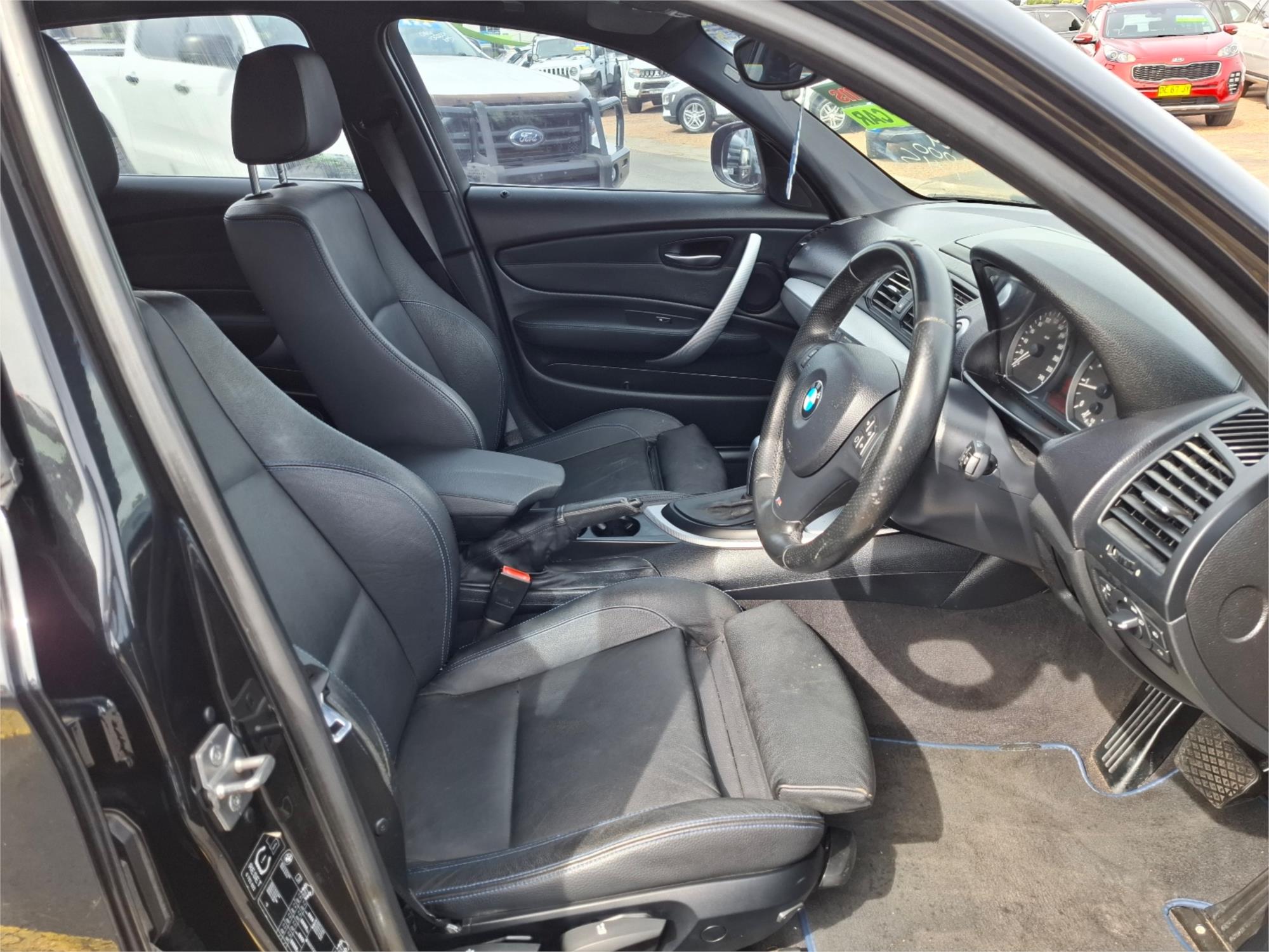 2011 BMW 1 E87 MY11 18i 6 SP AUTOMATIC 5D HATCHBACK